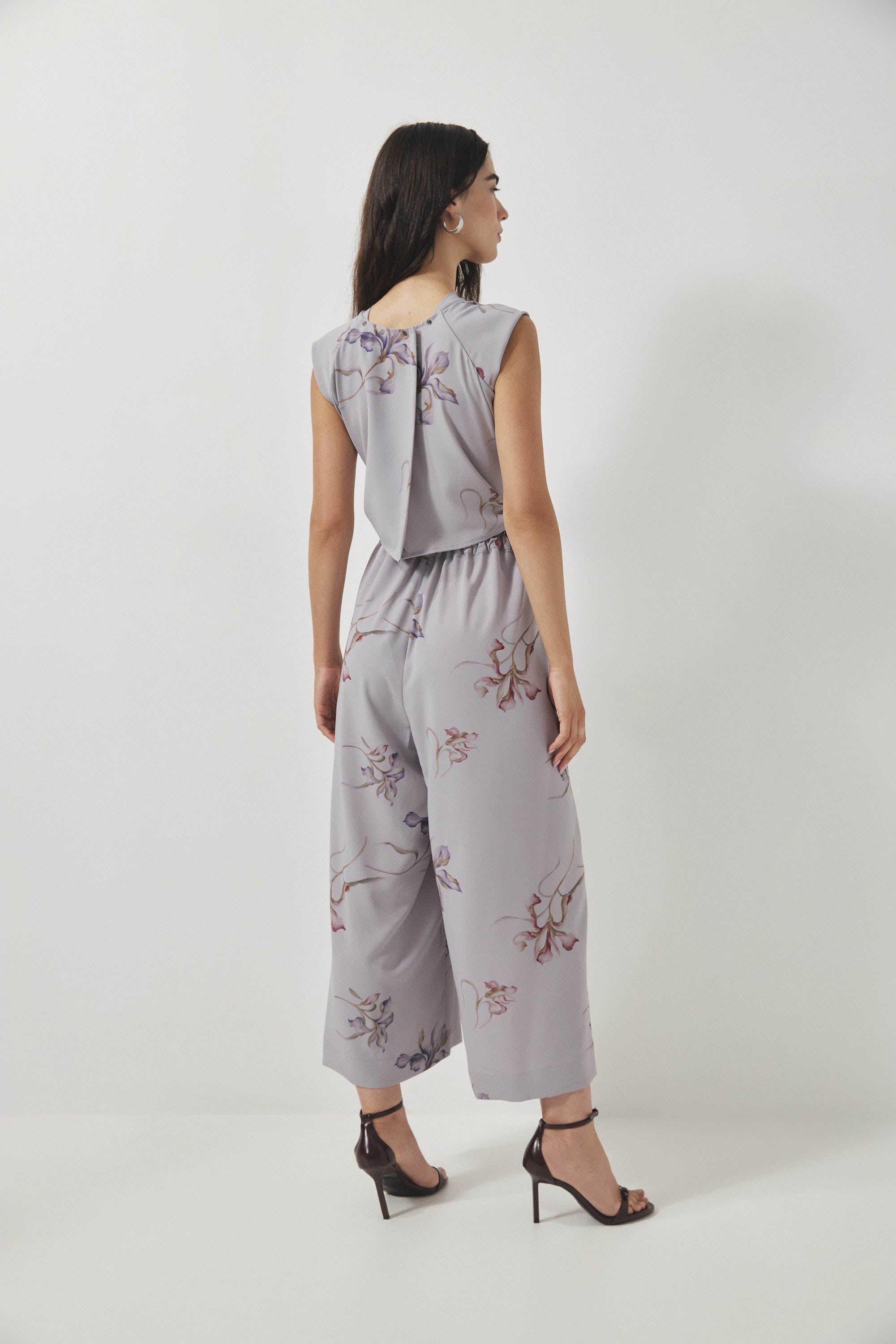 אוברול רית׳ם פרחוני