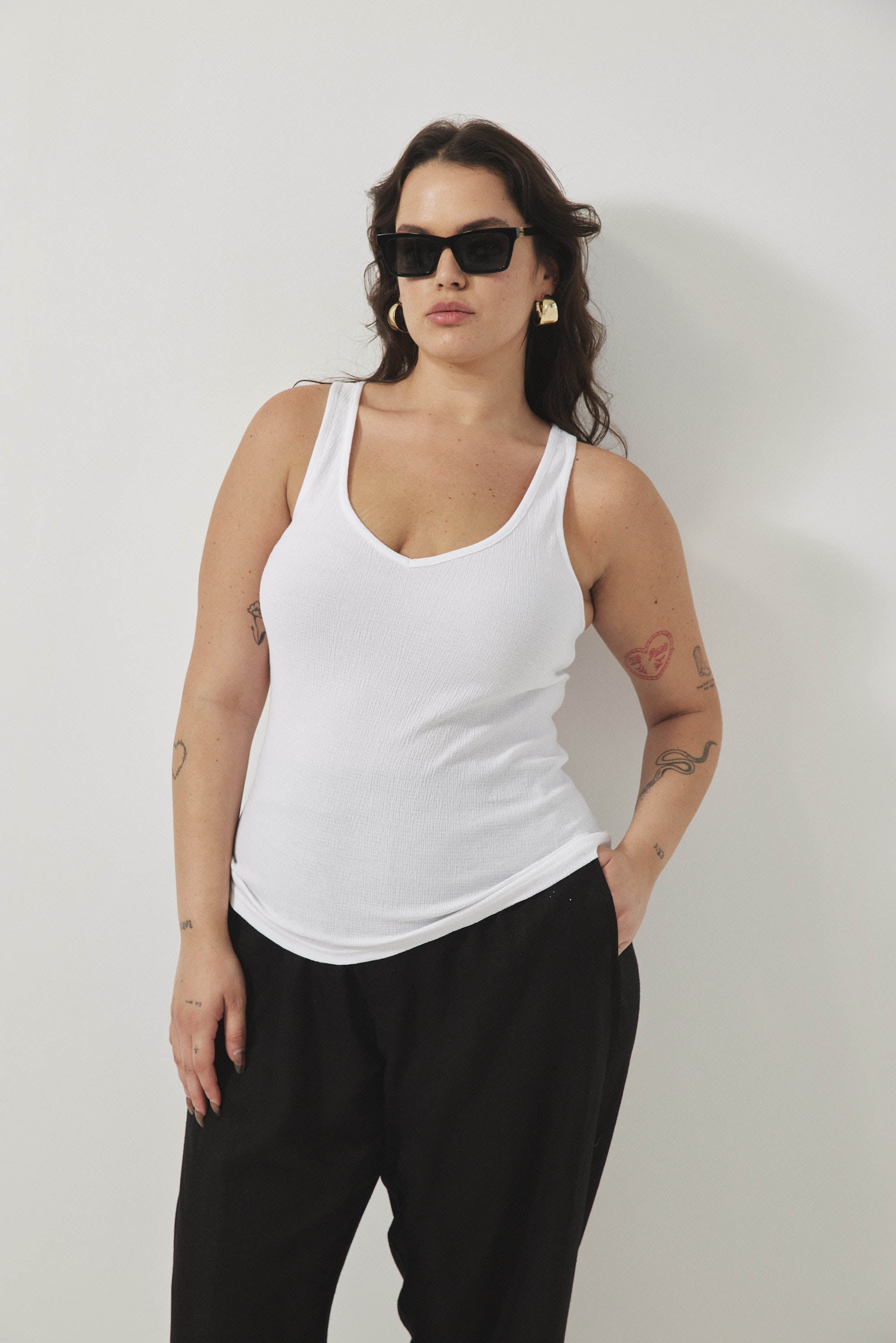 גופיית ג׳ייסון לבן