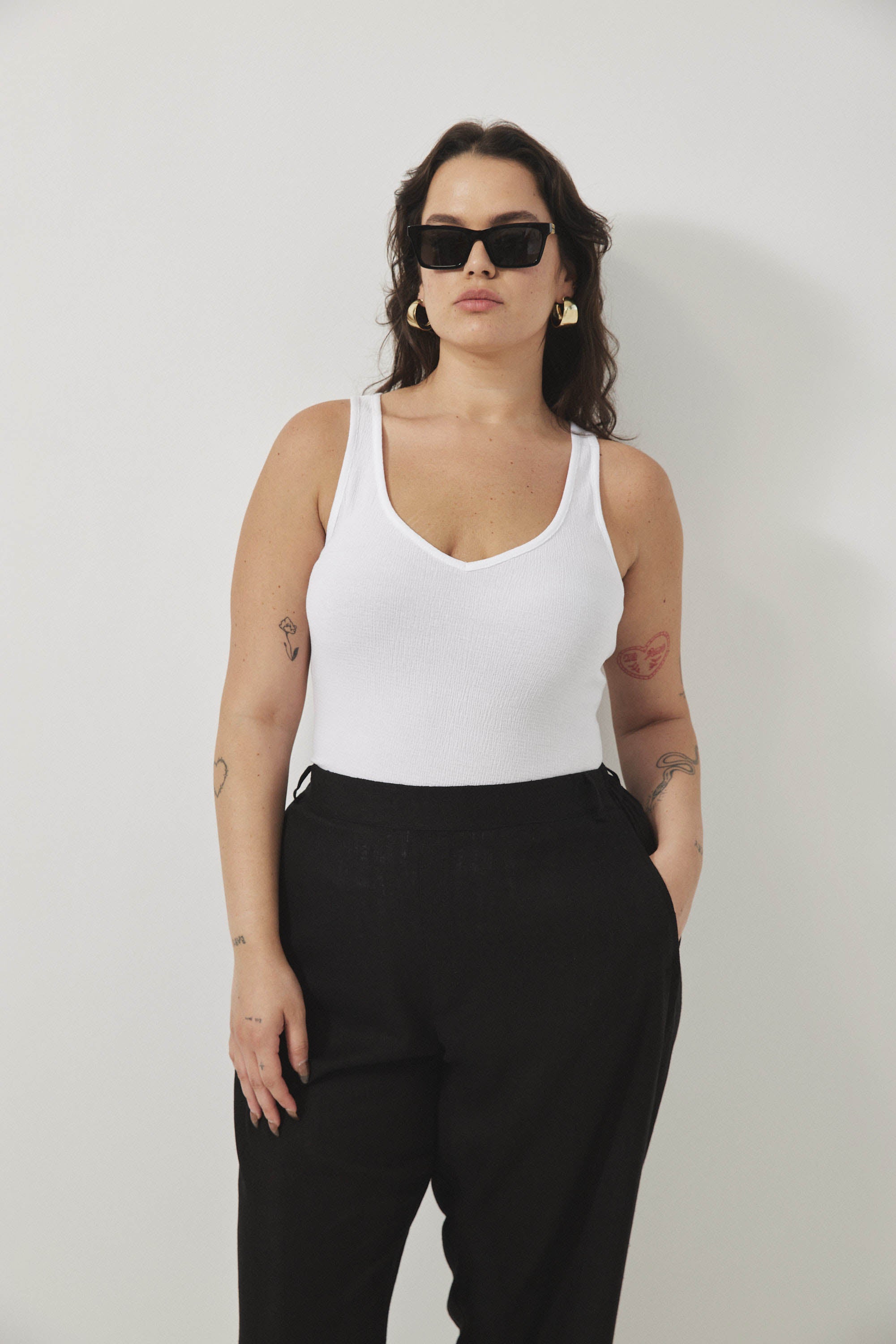 גופיית ג׳ייסון לבן