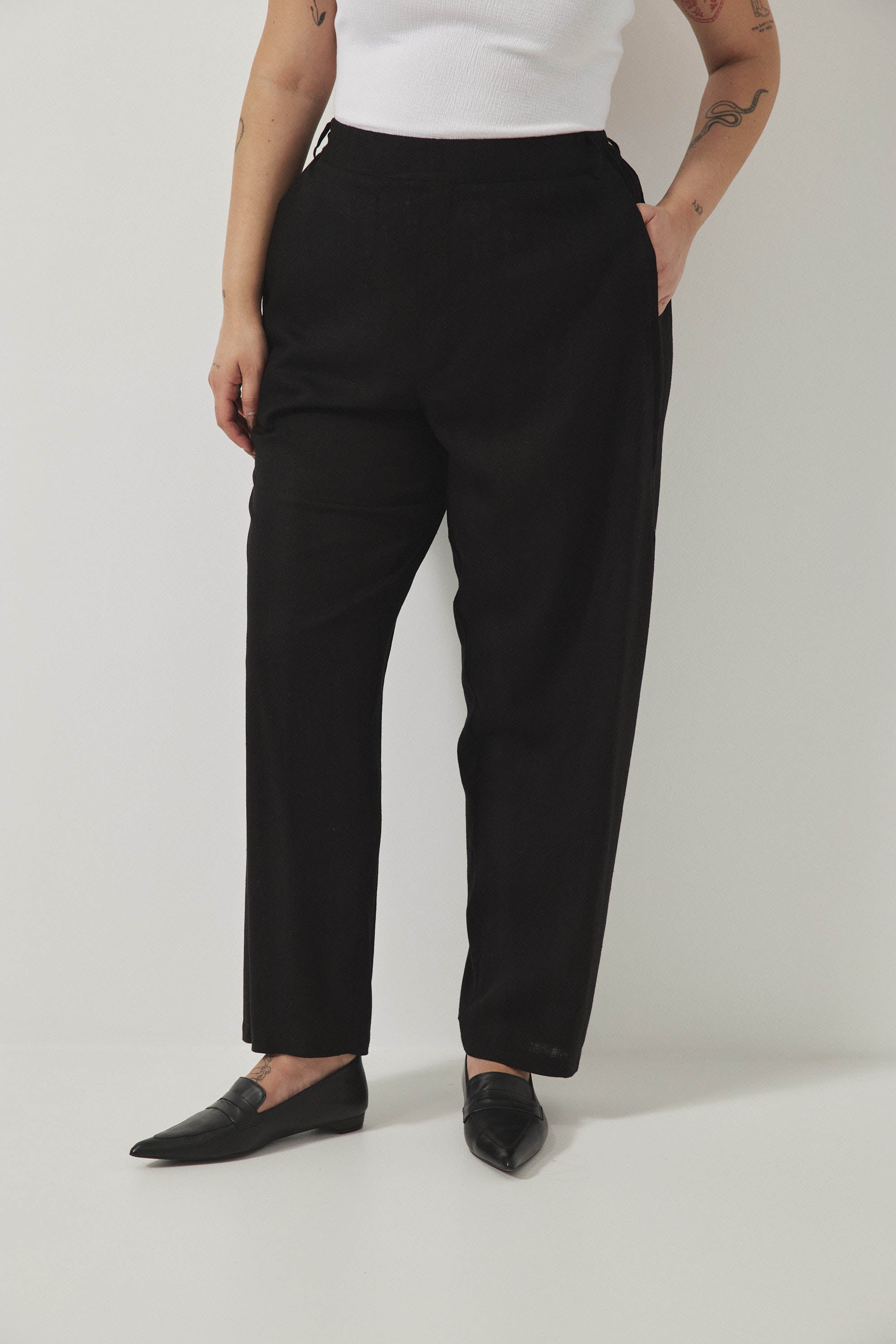 מכנסי מקס פשתן שחור