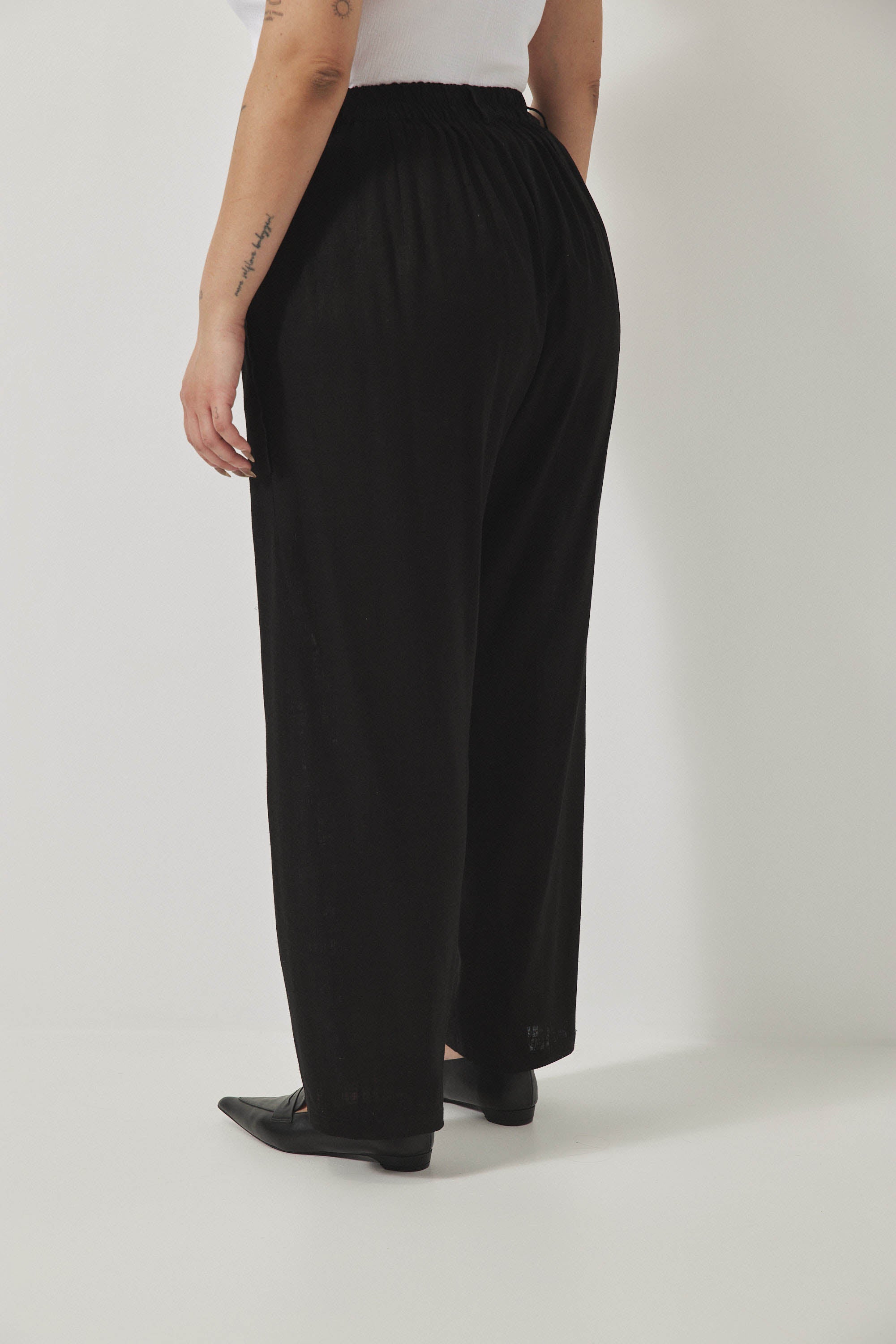 מכנסי מקס פשתן שחור