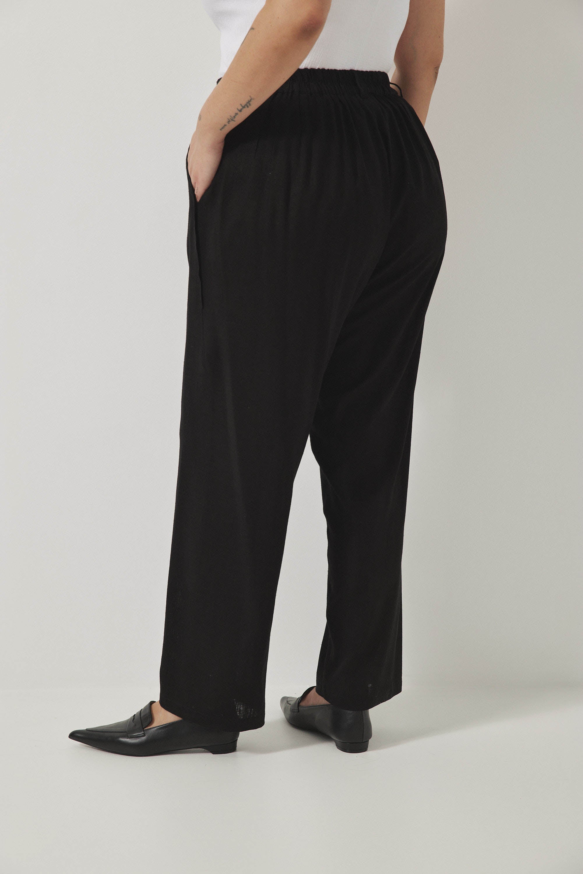 מכנסי מקס פשתן שחור