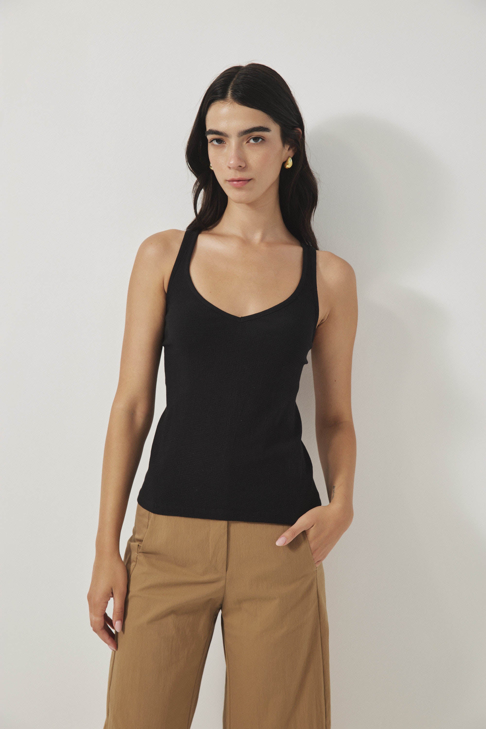 גופיית ג׳ייסון שחור