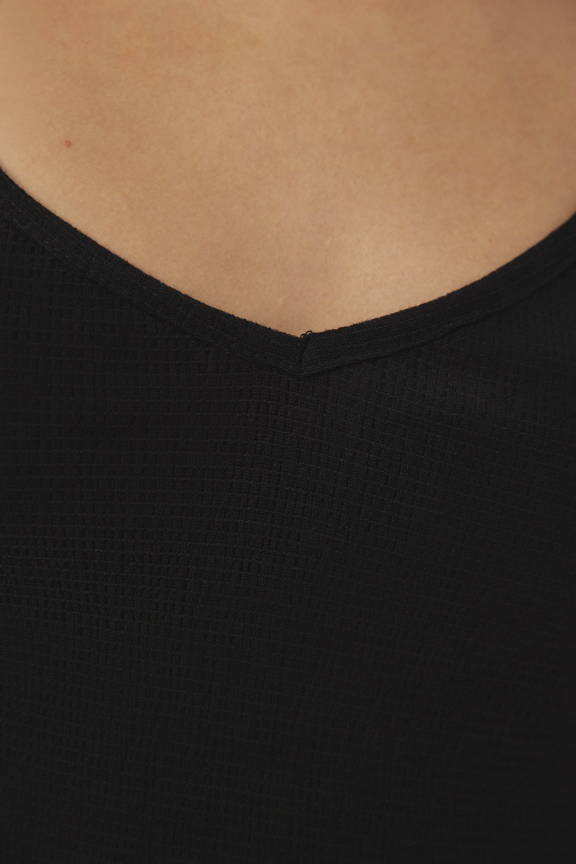 גופיית ג׳ייסון שחור