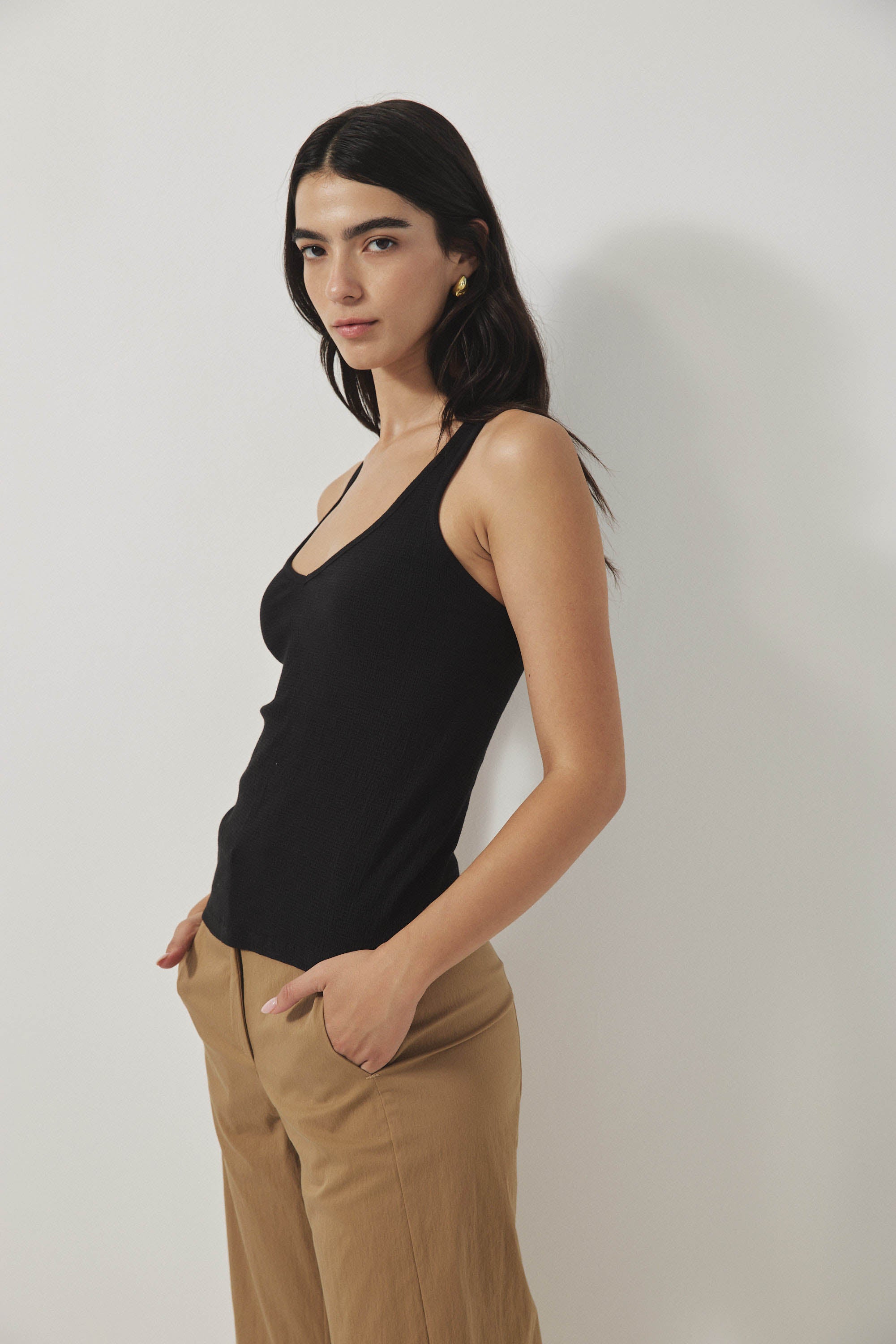 גופיית ג׳ייסון שחור