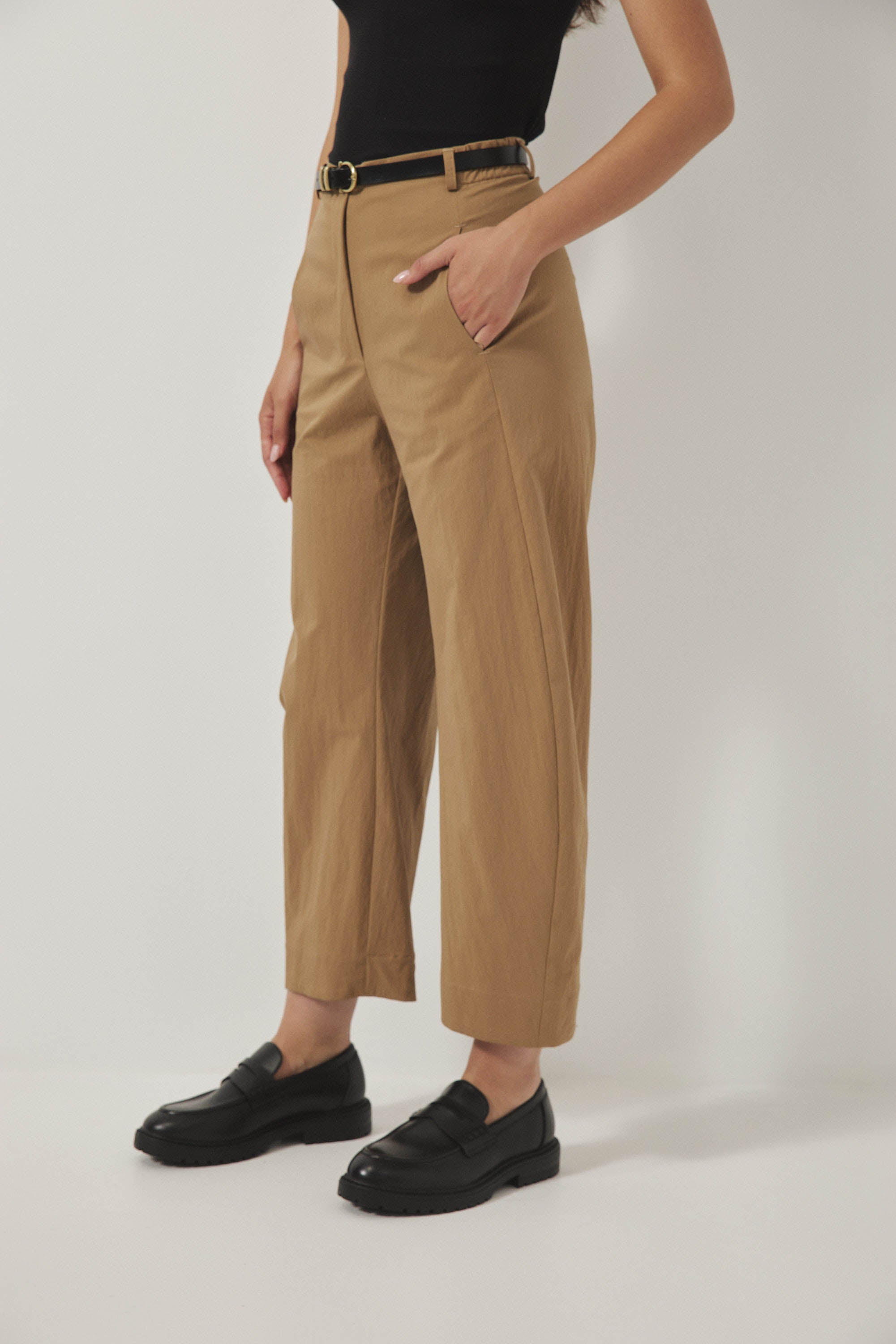 מכנסי ג׳סמין קאמל