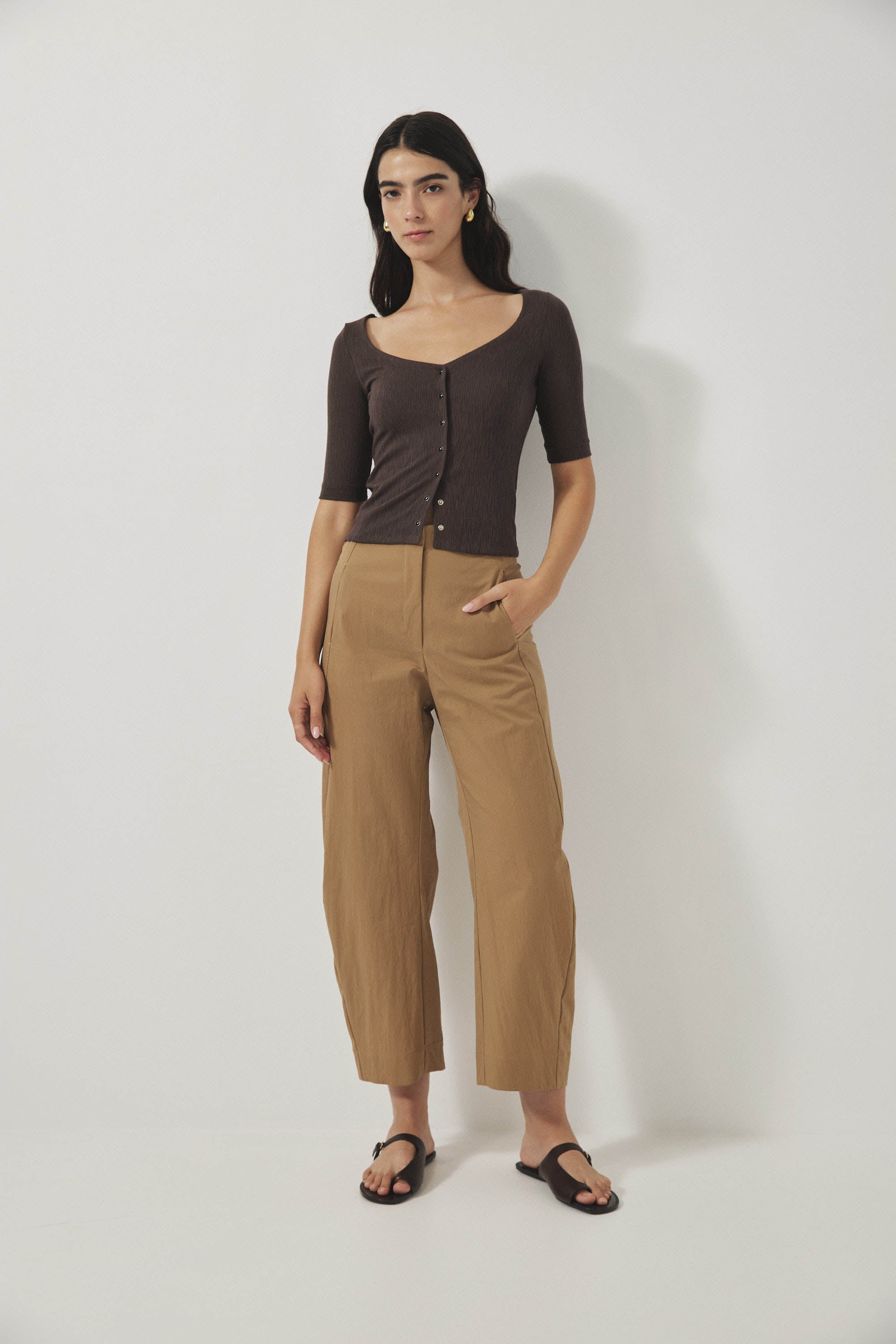 מכנסי ג׳סמין קאמל