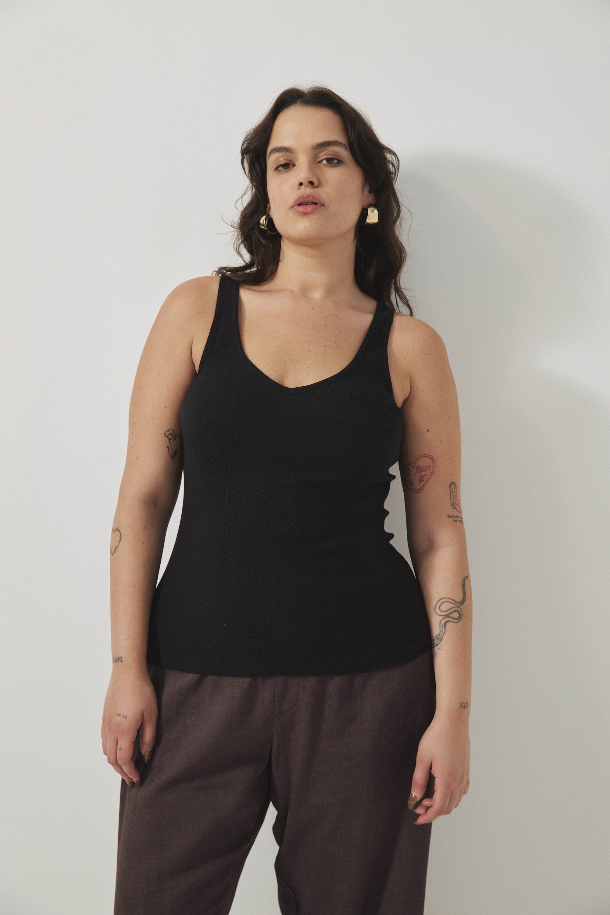 גופיית ג׳ייסון שחור