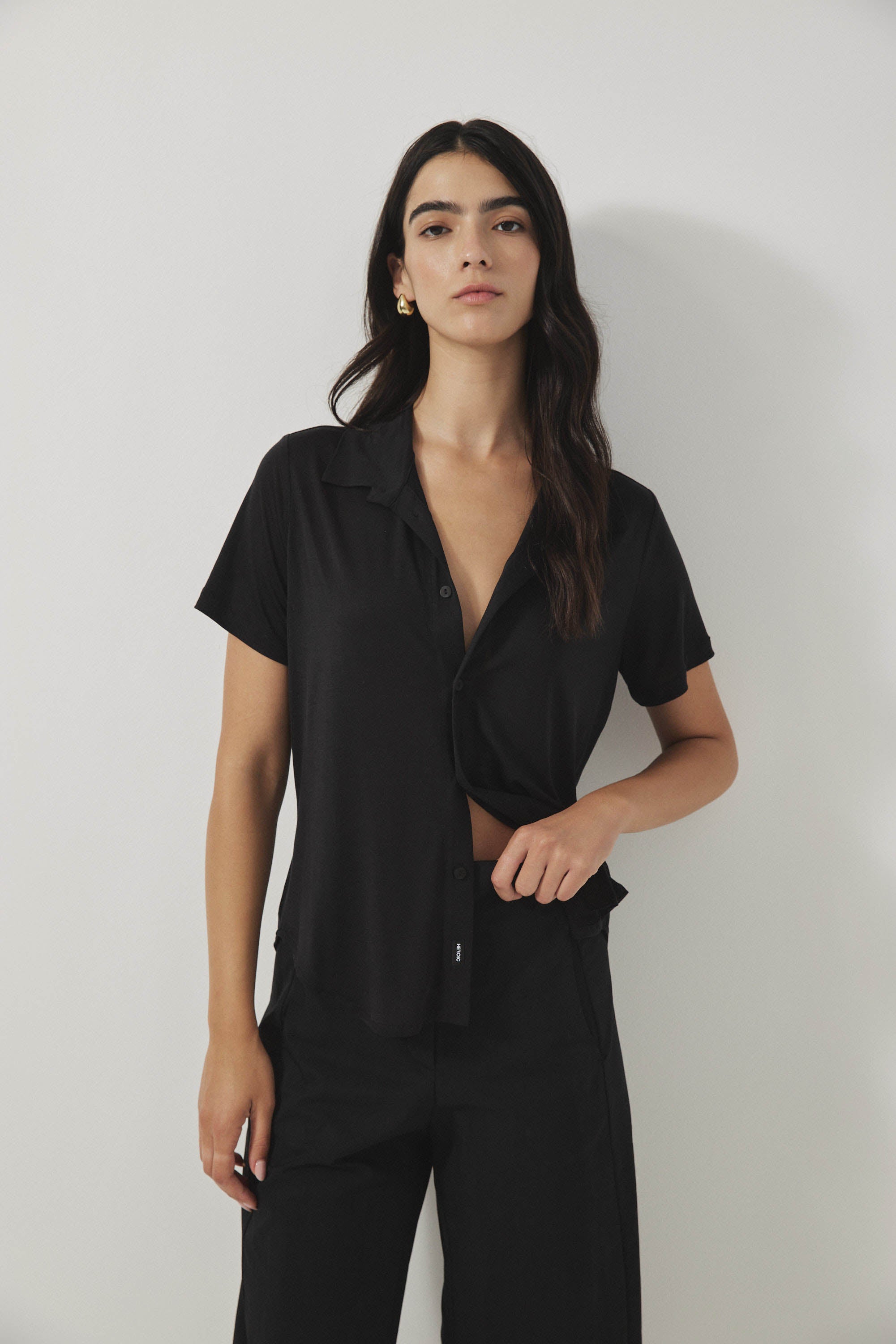 חולצת פָה שחור