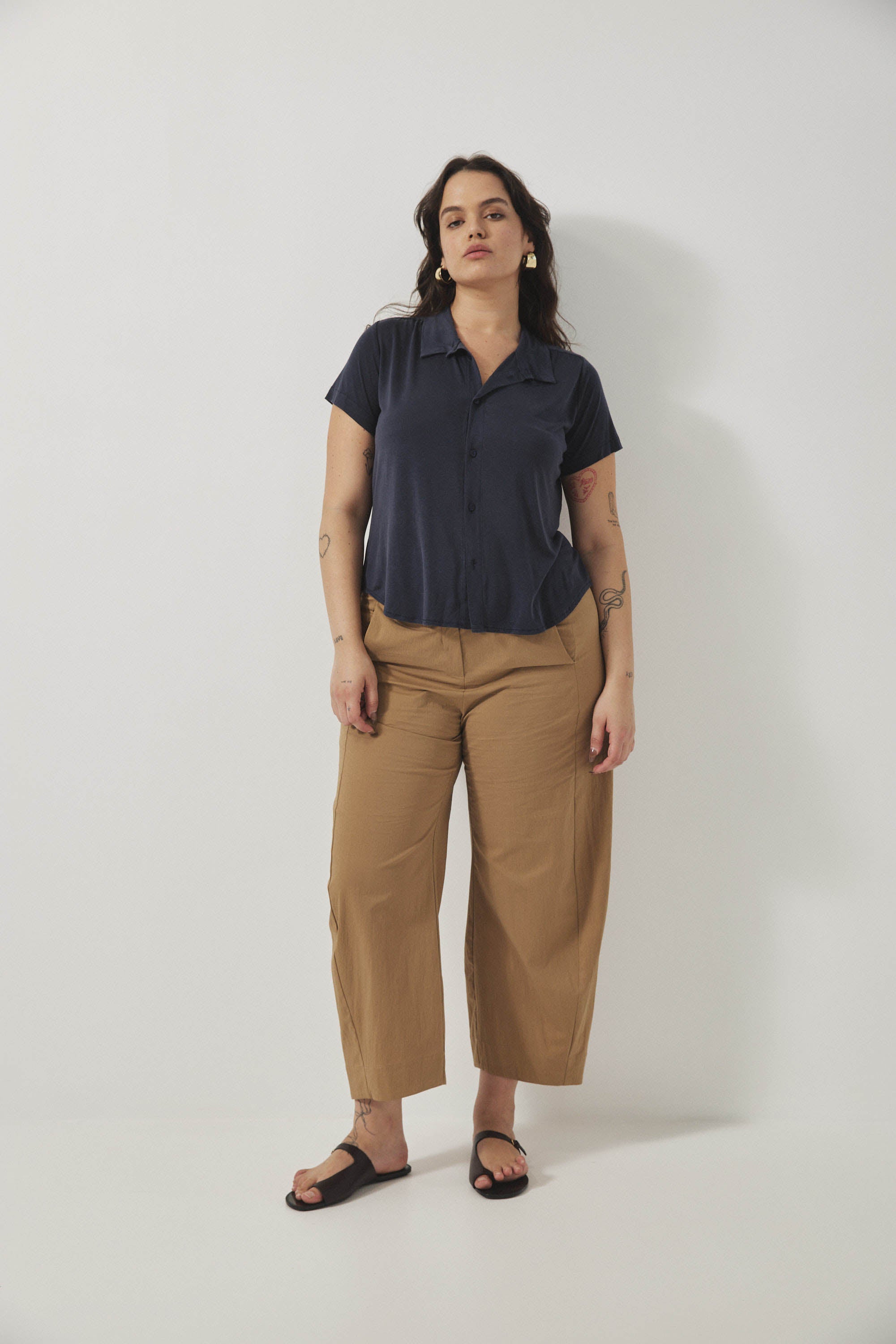 מכנסי ג׳סמין קאמל