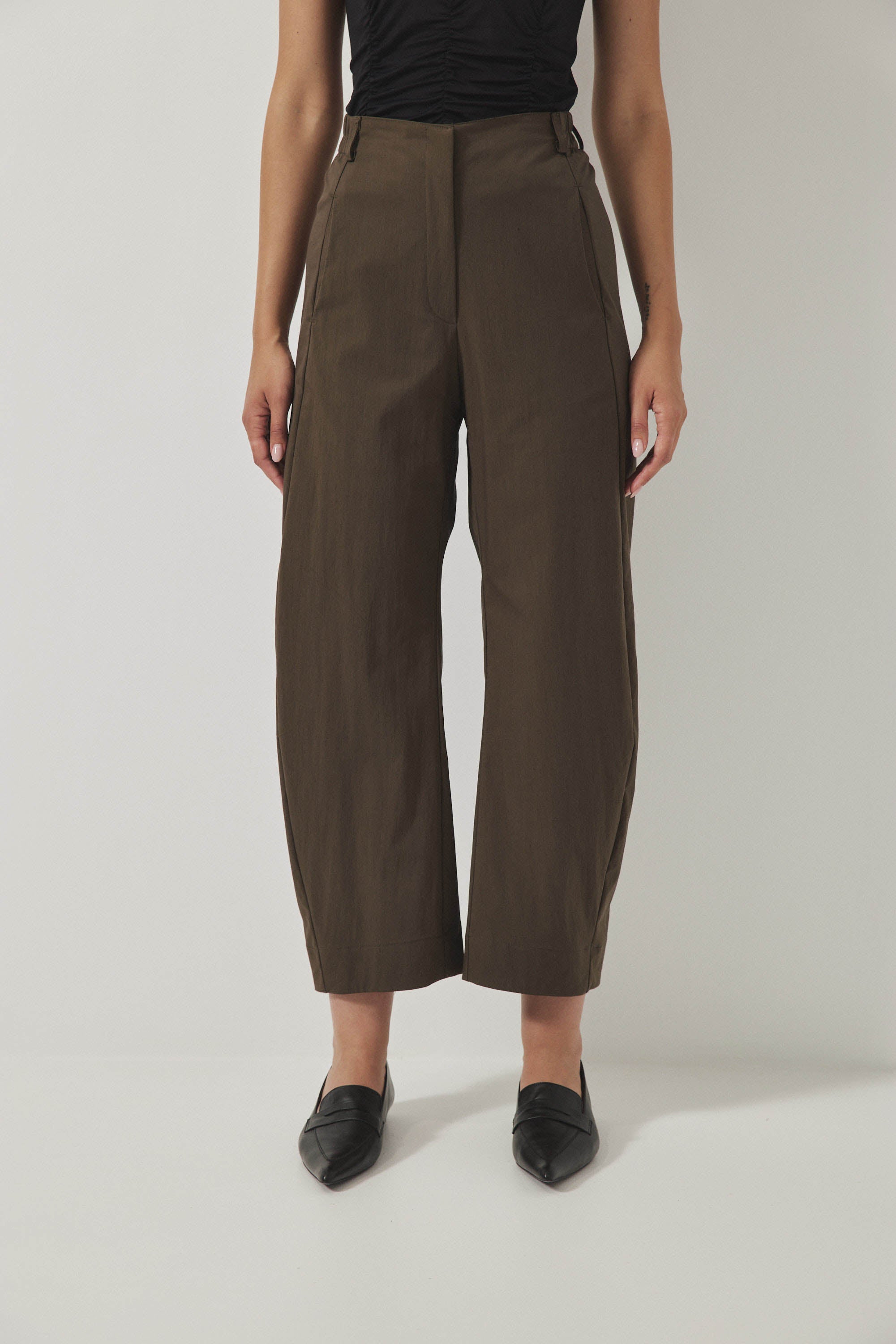 מכנסי ג׳סמין חום