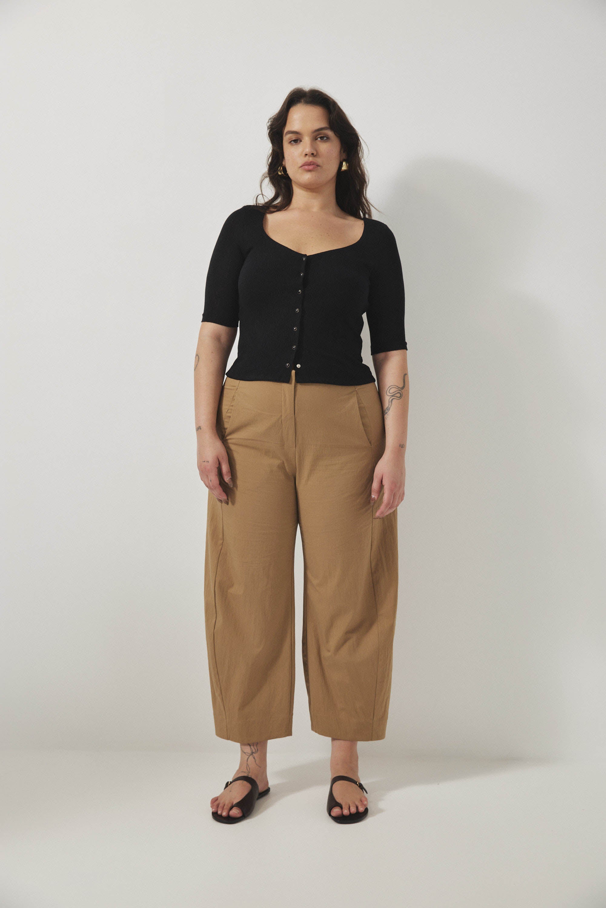 מכנסי ג׳סמין קאמל