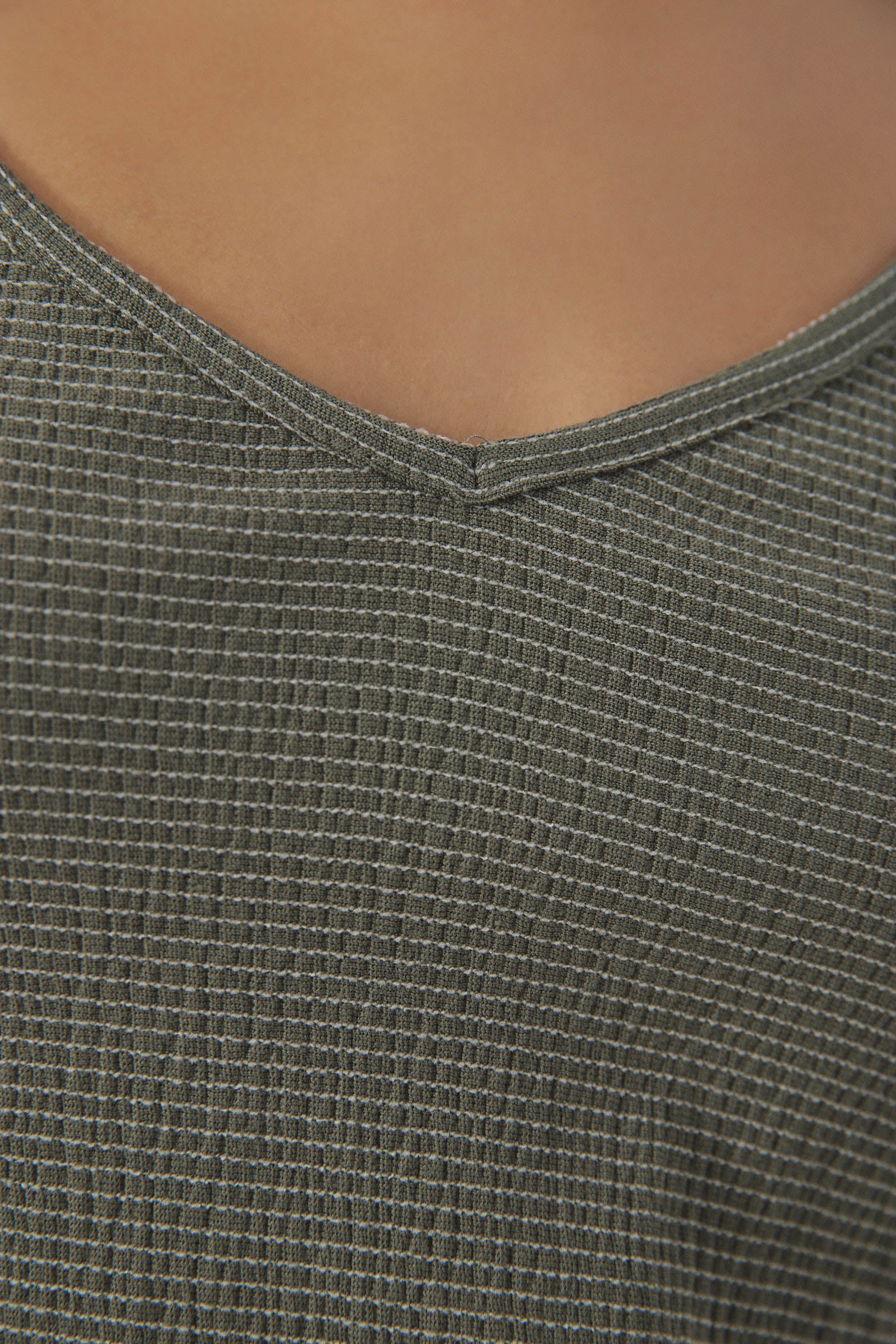 גופיית ג׳ייסון זית