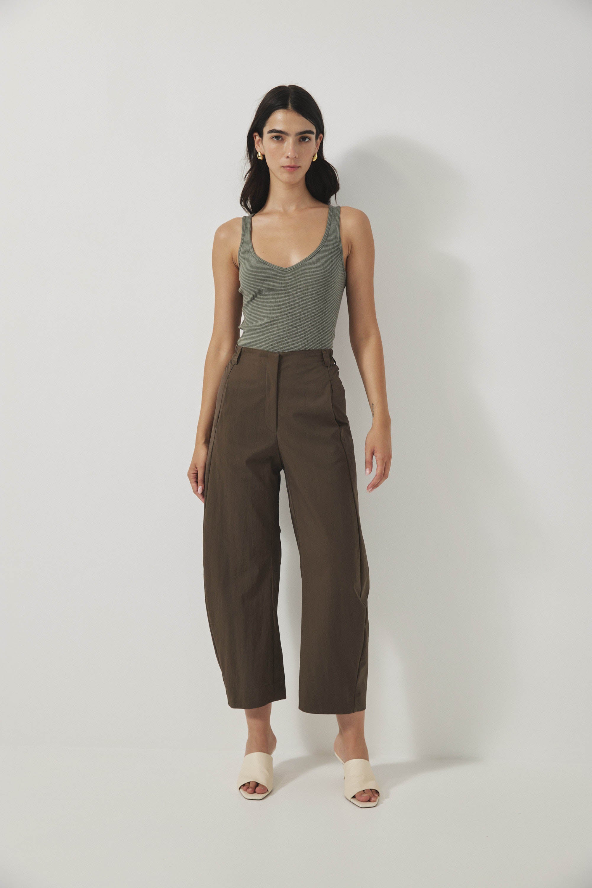 מכנסי ג׳סמין חום