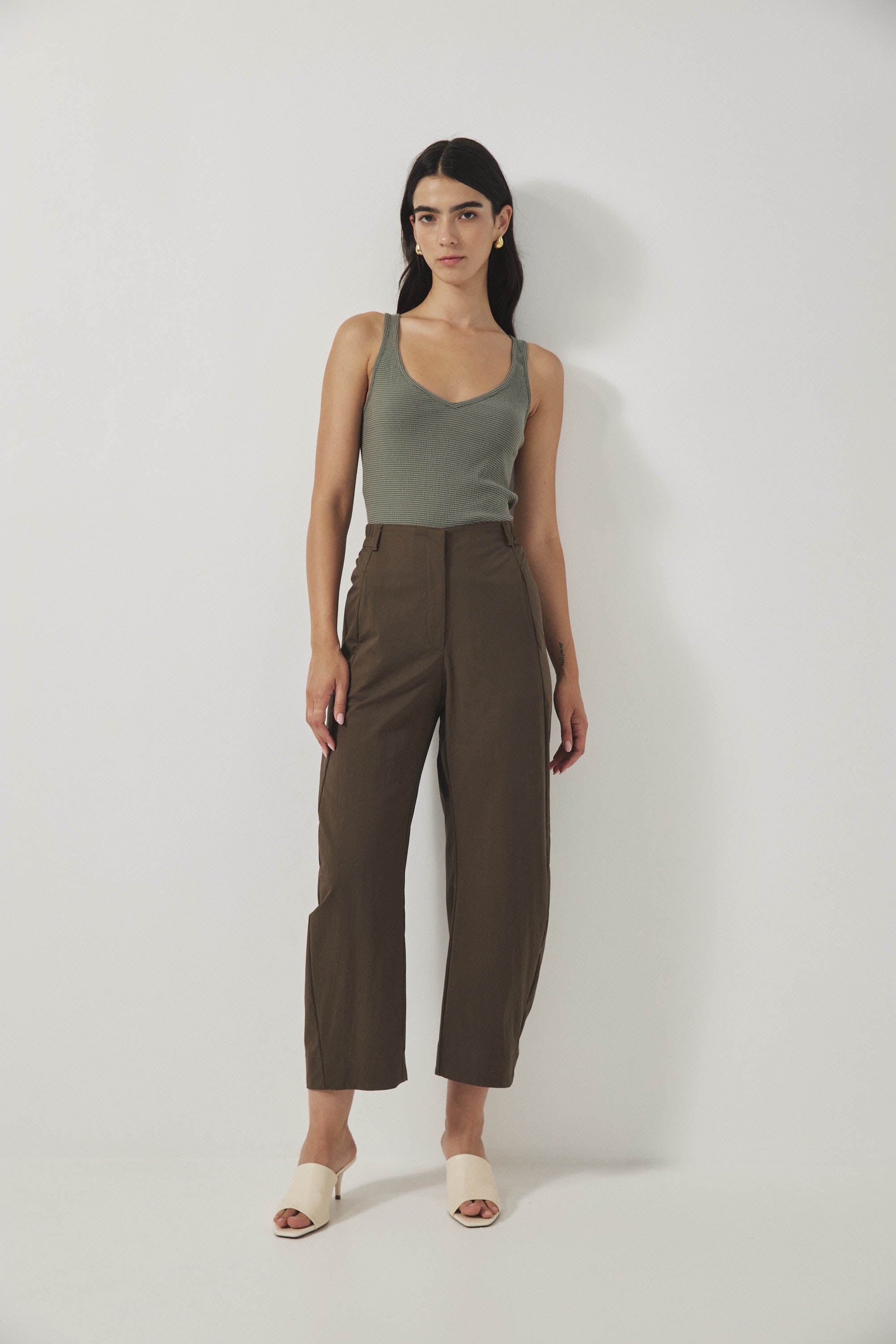 מכנסי ג׳סמין חום