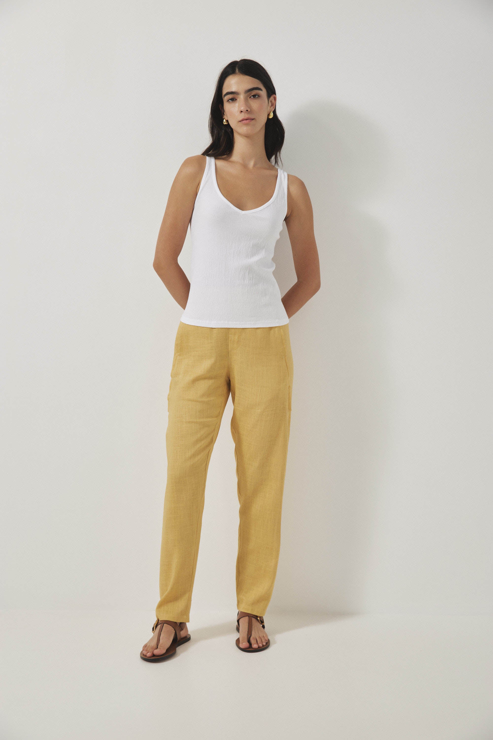 גופיית ג׳ייסון לבן