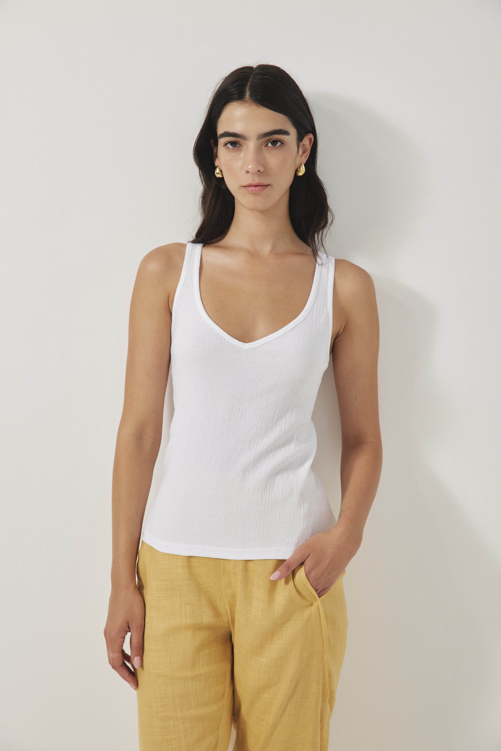 גופיית ג׳ייסון לבן