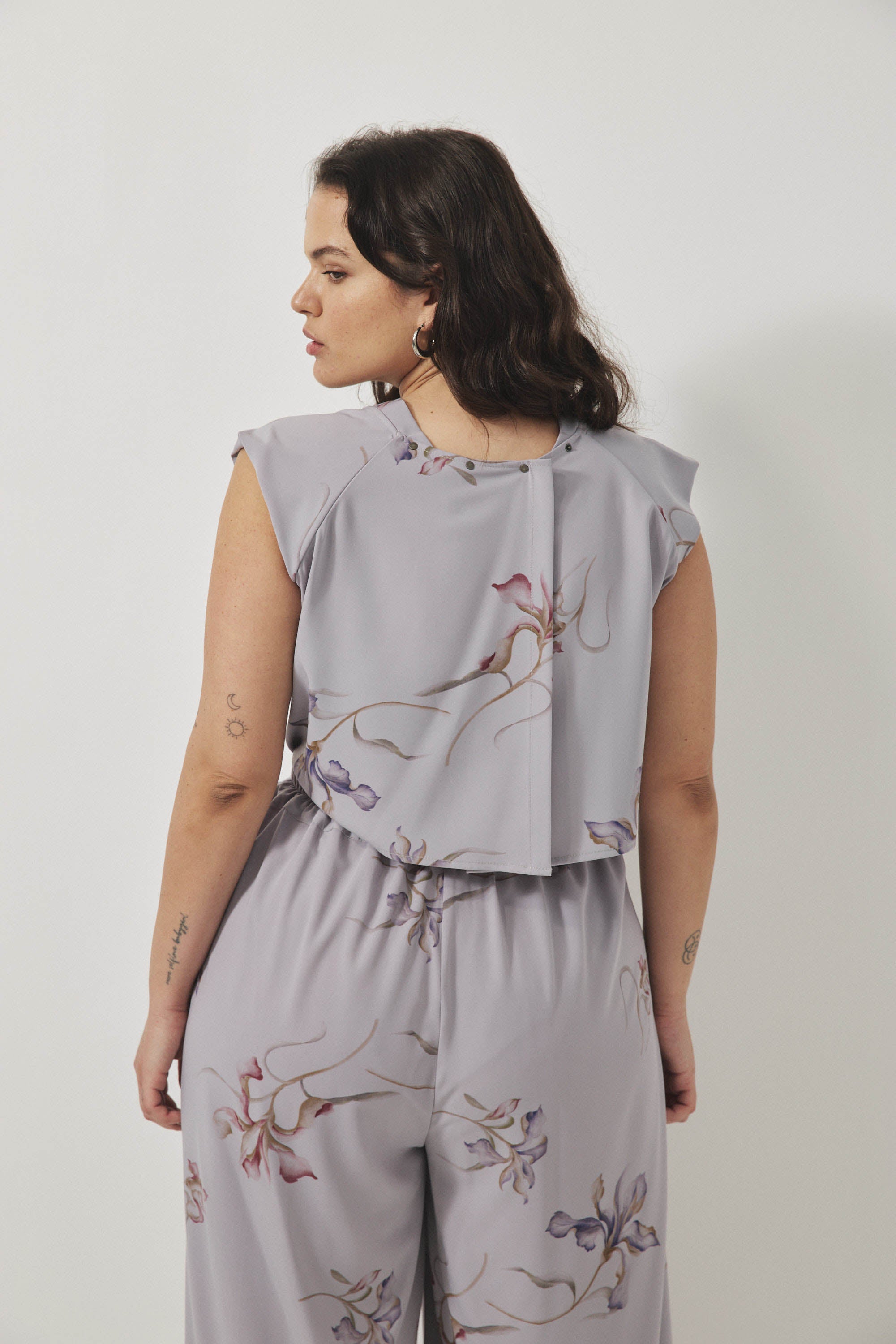 אוברול רית׳ם פרחוני