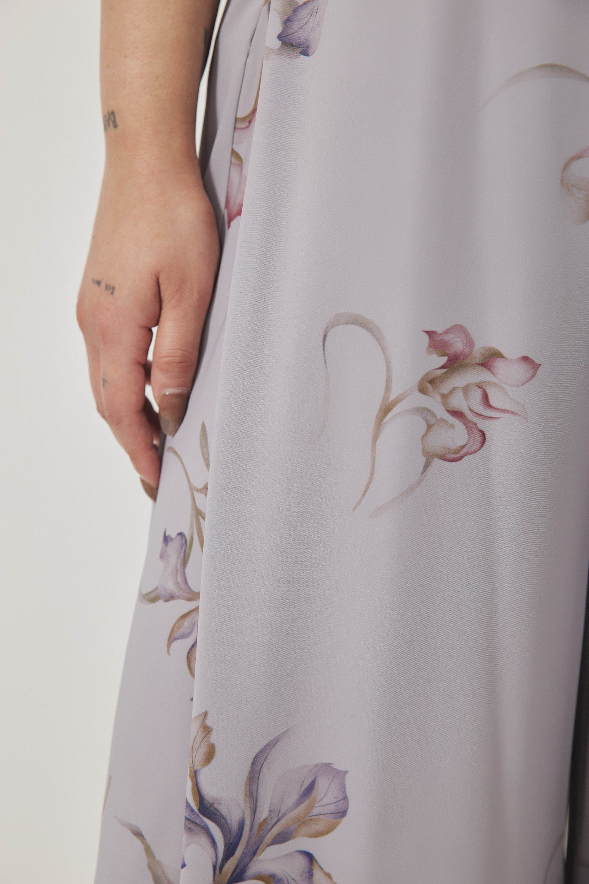 אוברול רית׳ם פרחוני