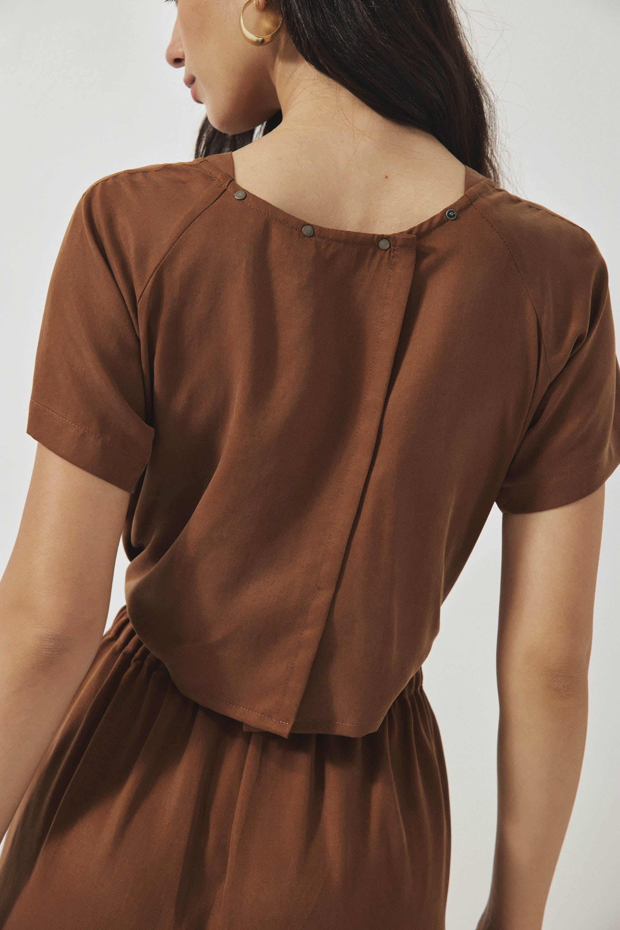 אוברול רית׳ם שרוול קצר קרמל