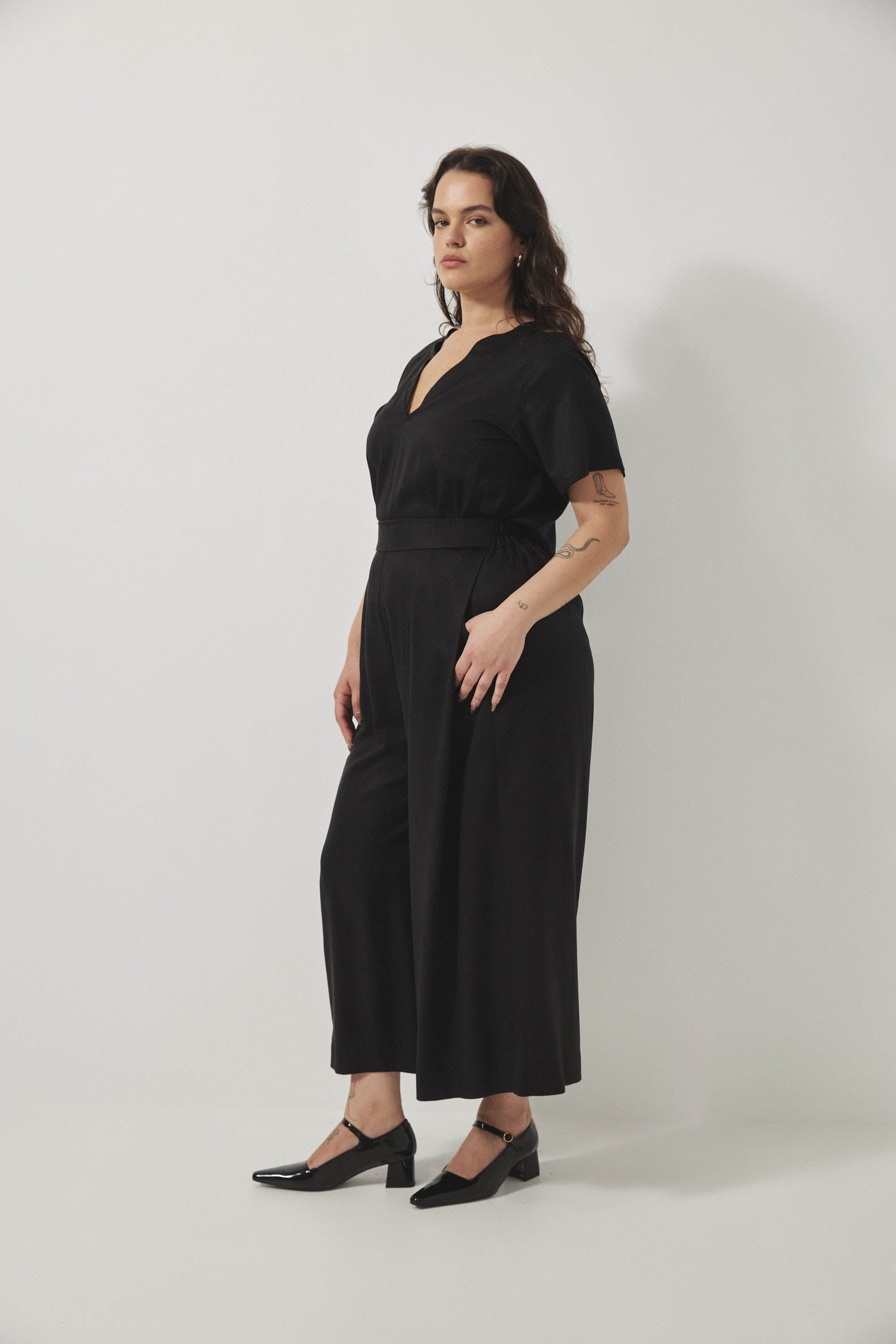 אוברול רית׳ם שרוול קצר שחור