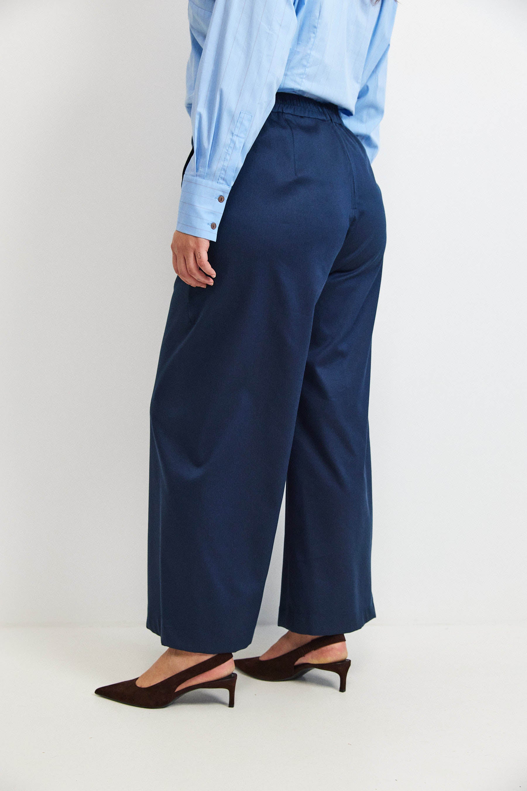 מכנסי הארי טנסל נייבי