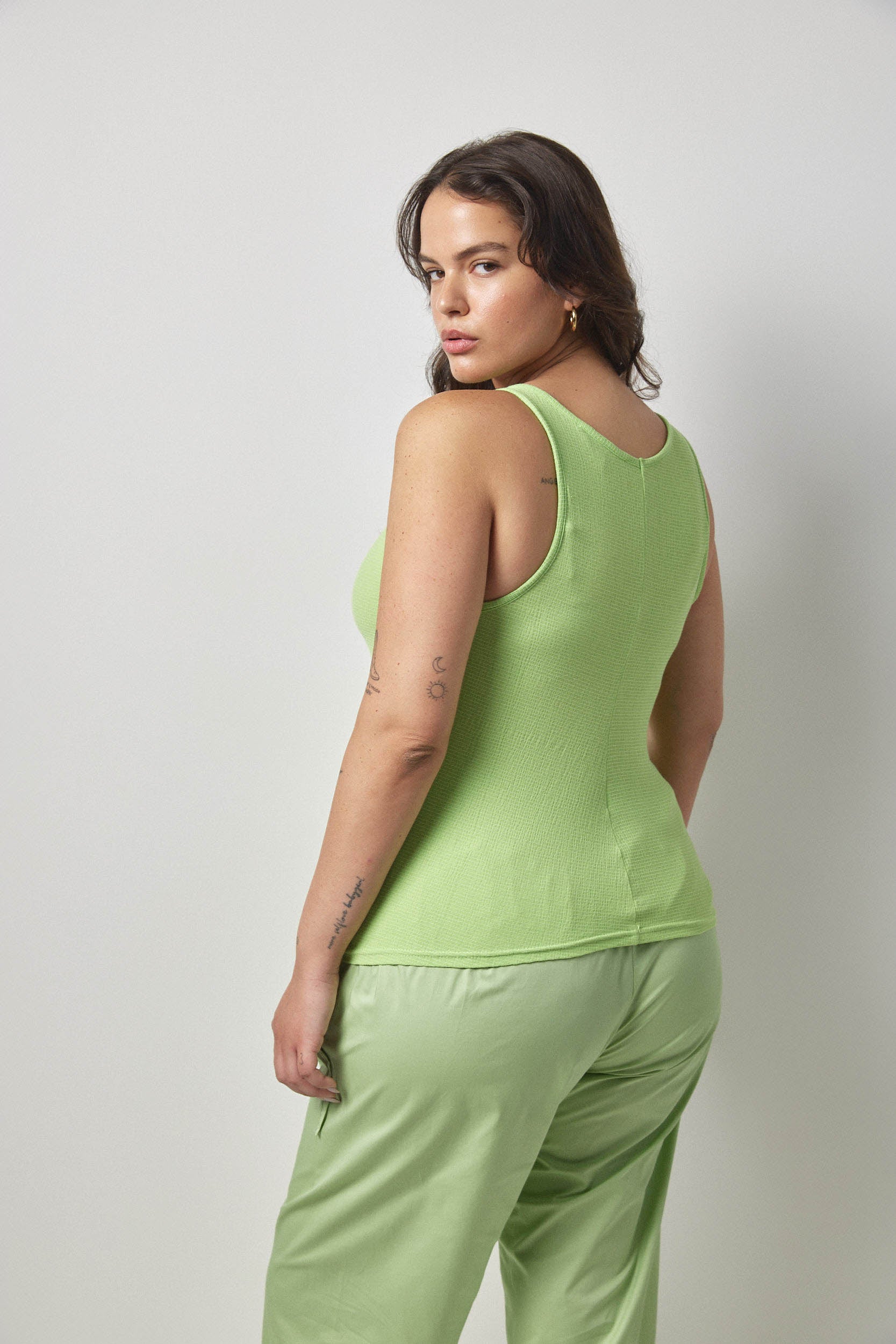 גופיית ג׳ייסון תפוח