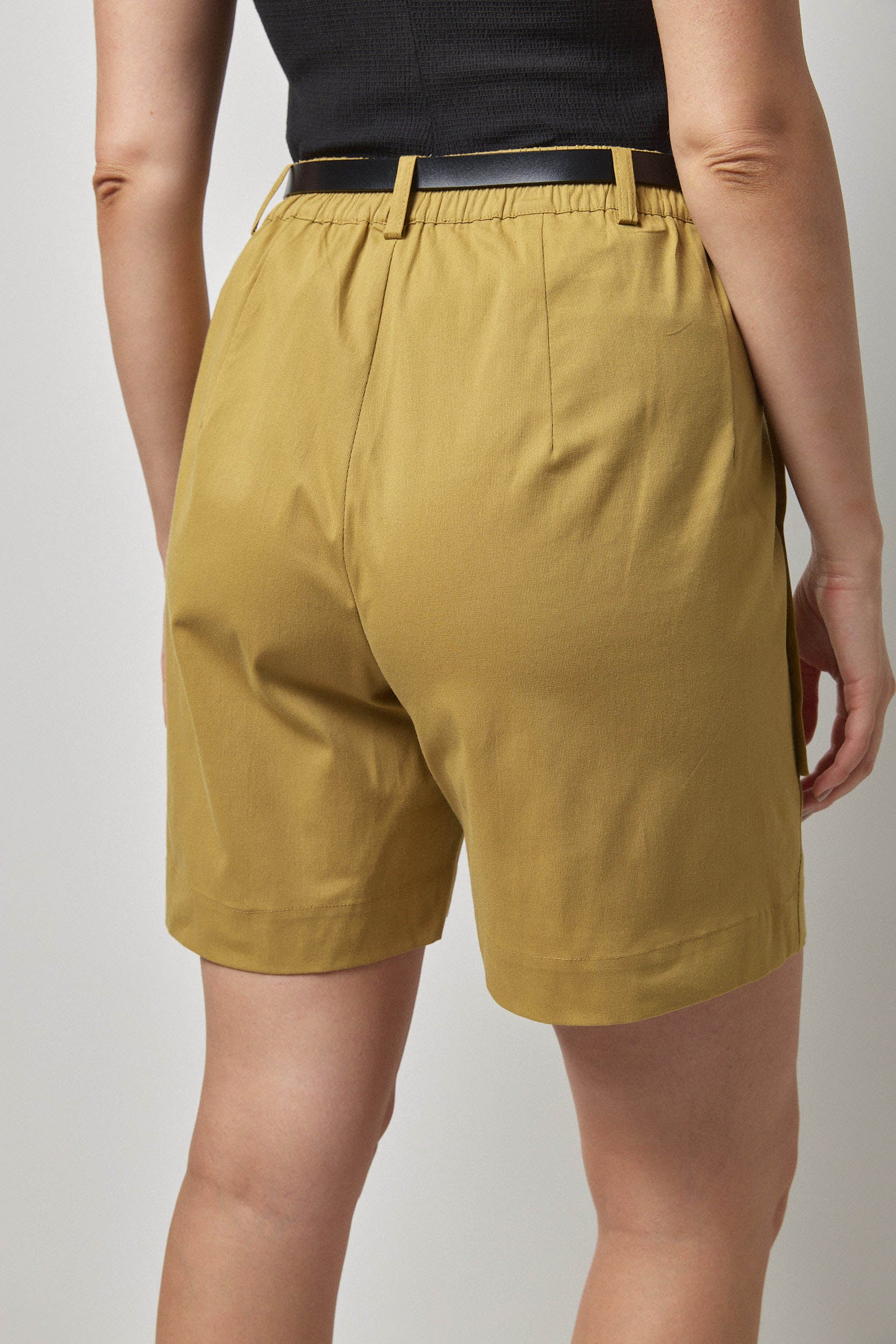 שורט ג׳וש חרדל