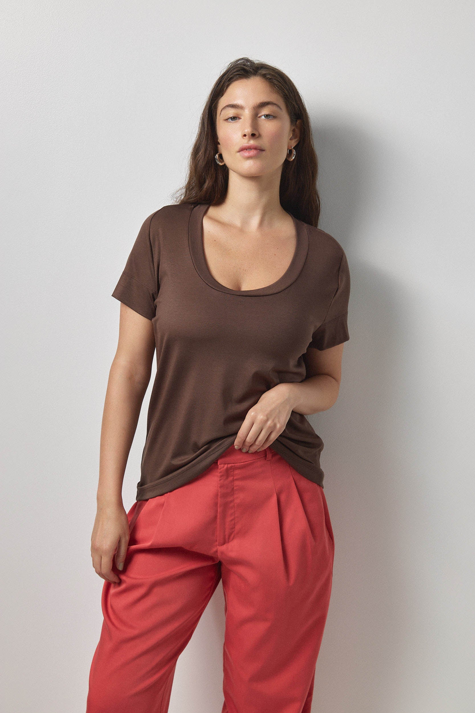 טי שירט רייצ׳ל חום