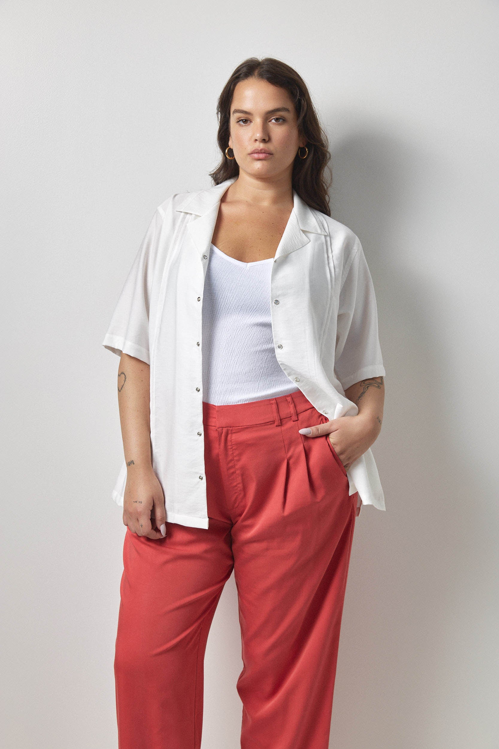 חולצת מוריס שמנת