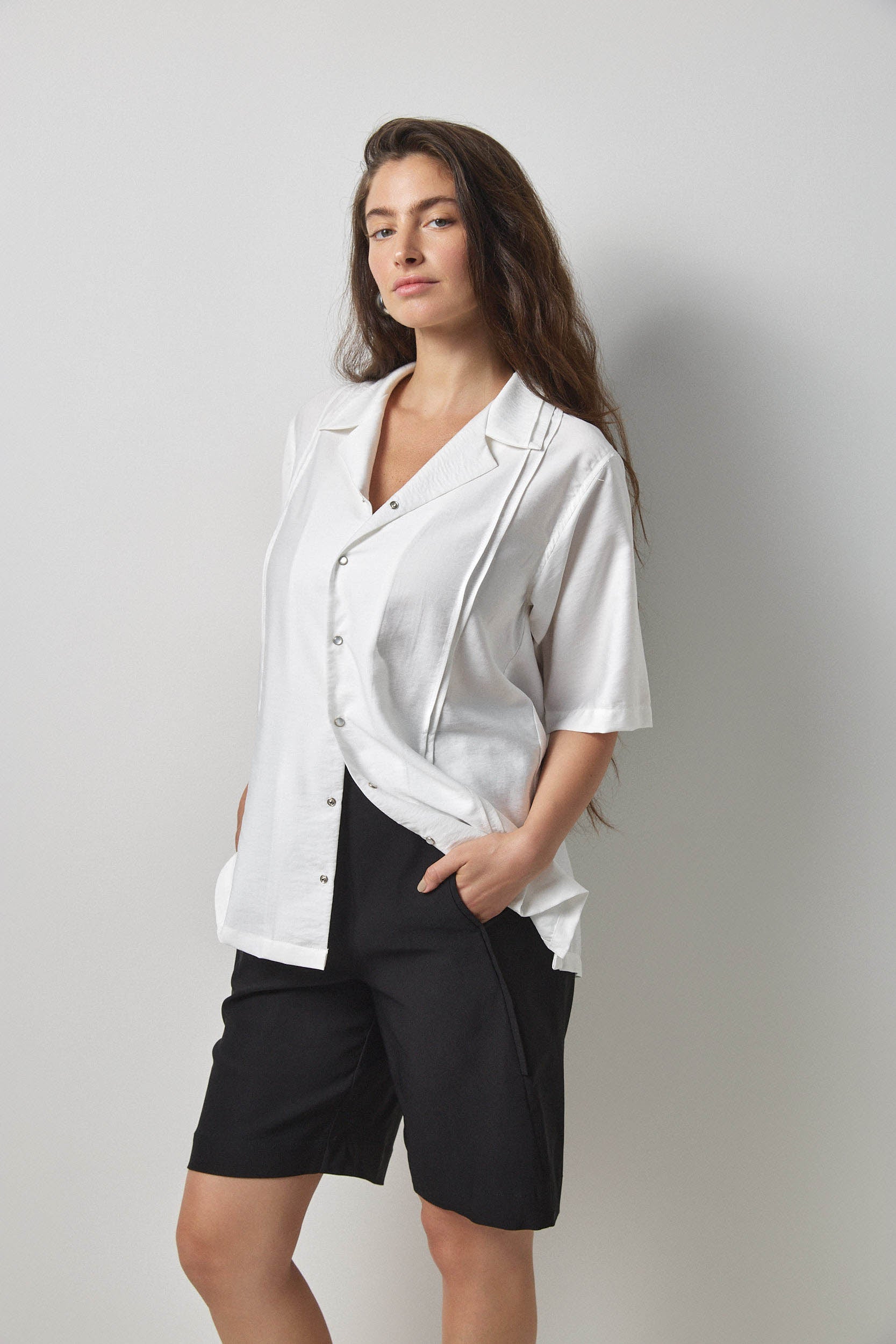 חולצת מוריס שמנת