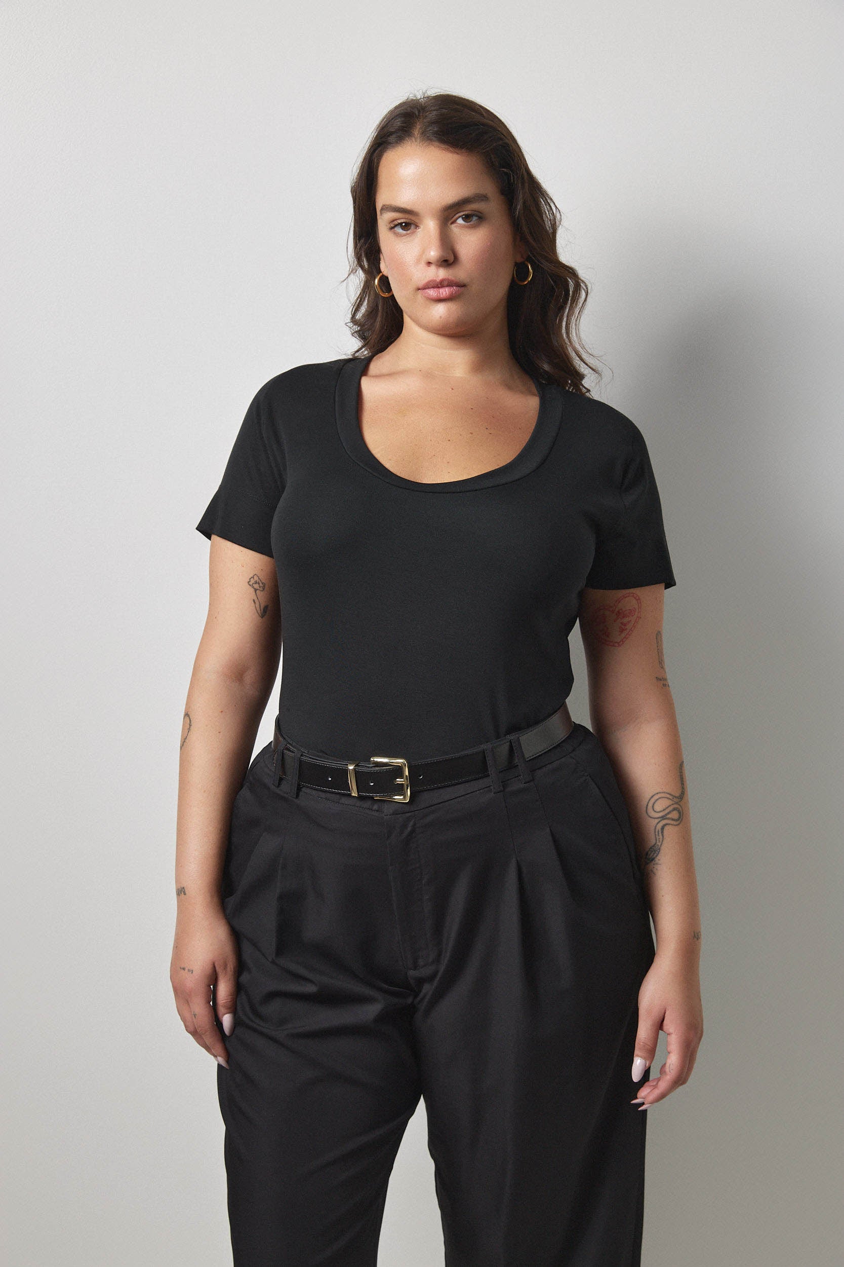 טי שירט רייצ׳ל שחור