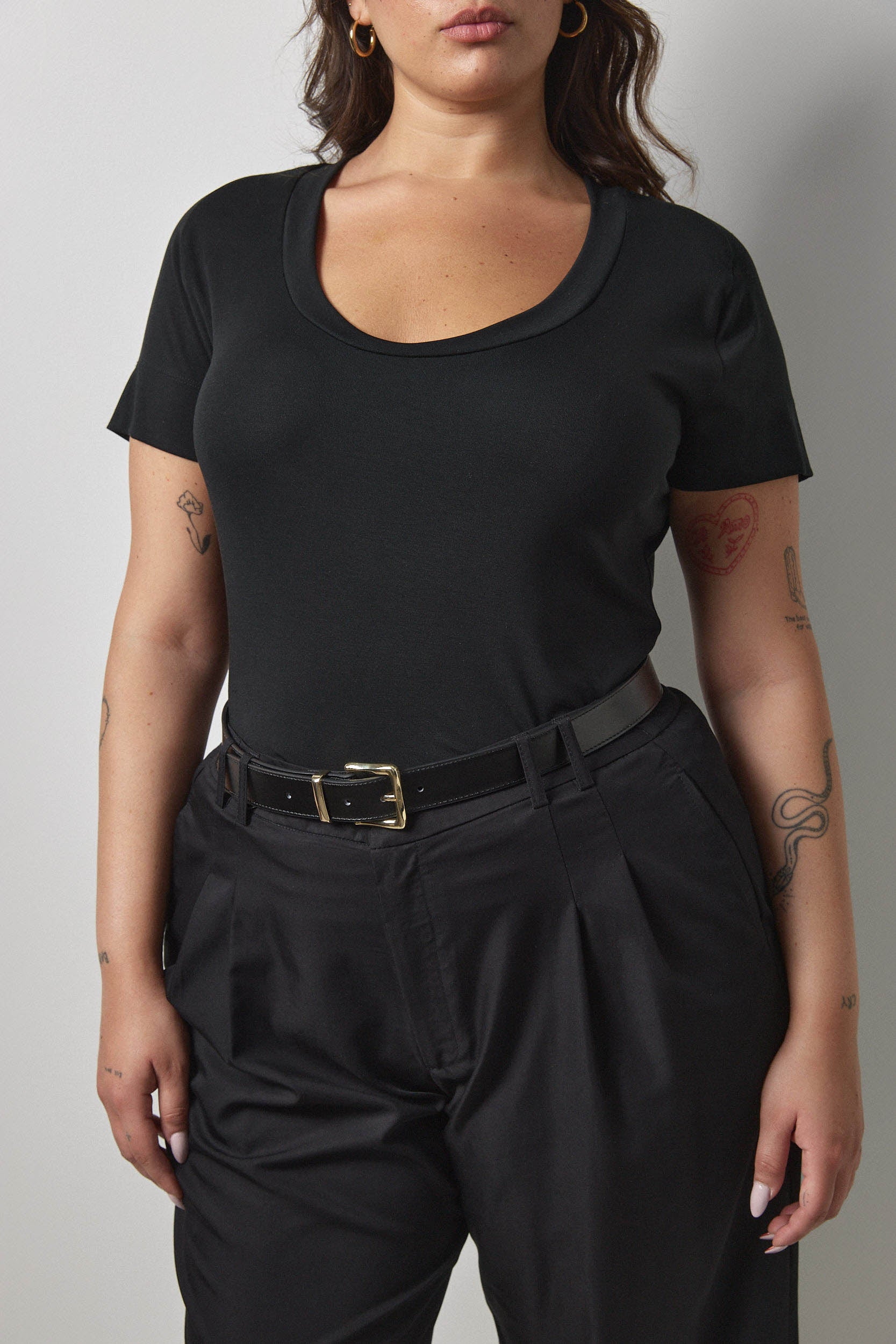 טי שירט רייצ׳ל שחור