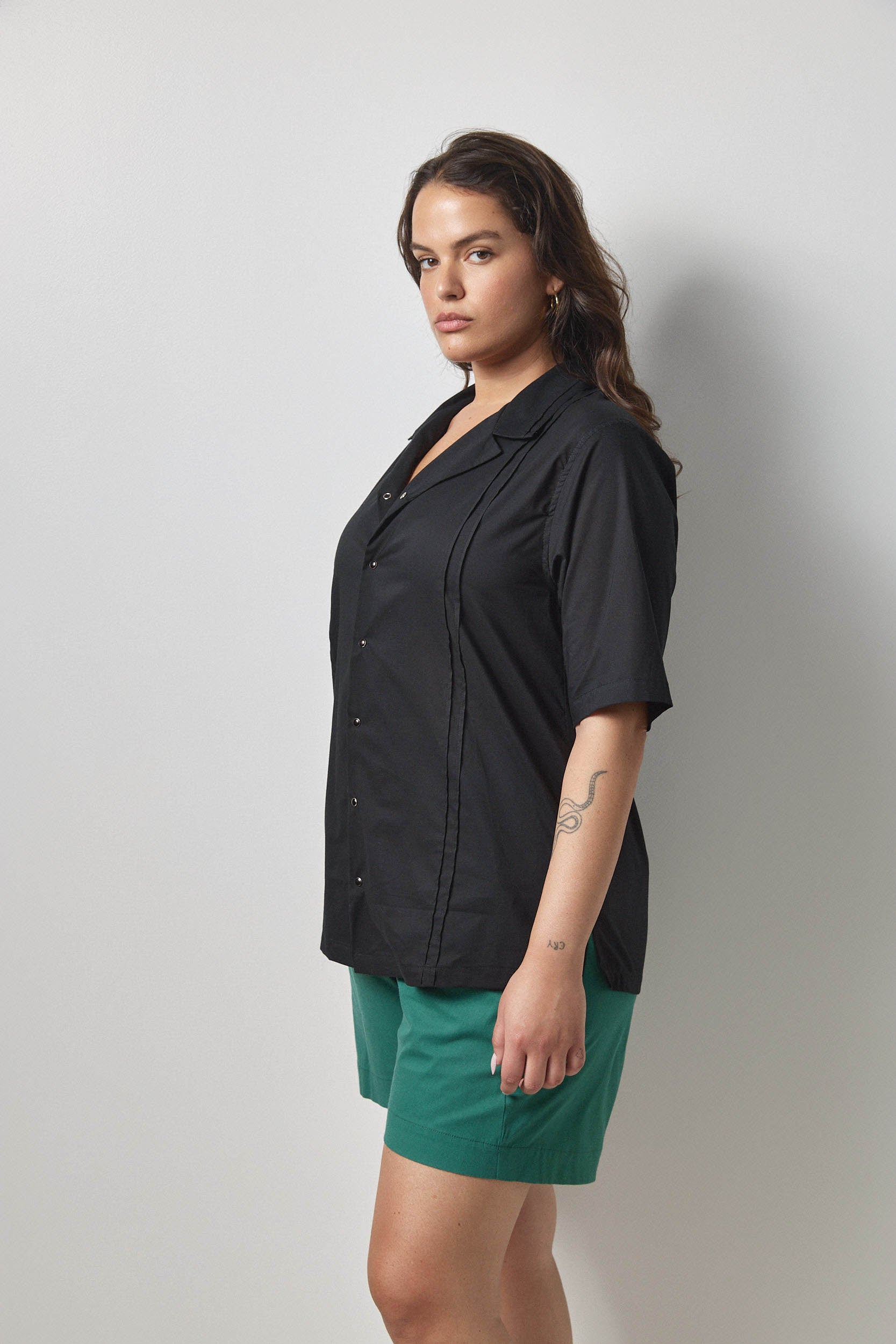 חולצת מוריס שחור