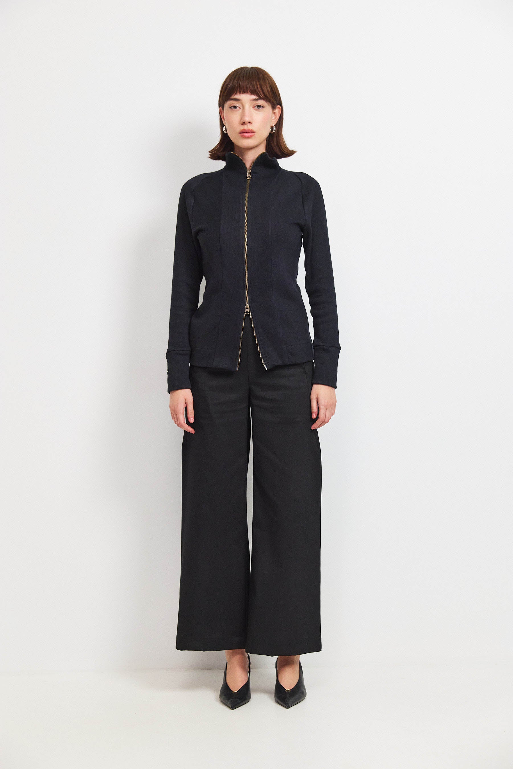 קרדיגן בקי שחור