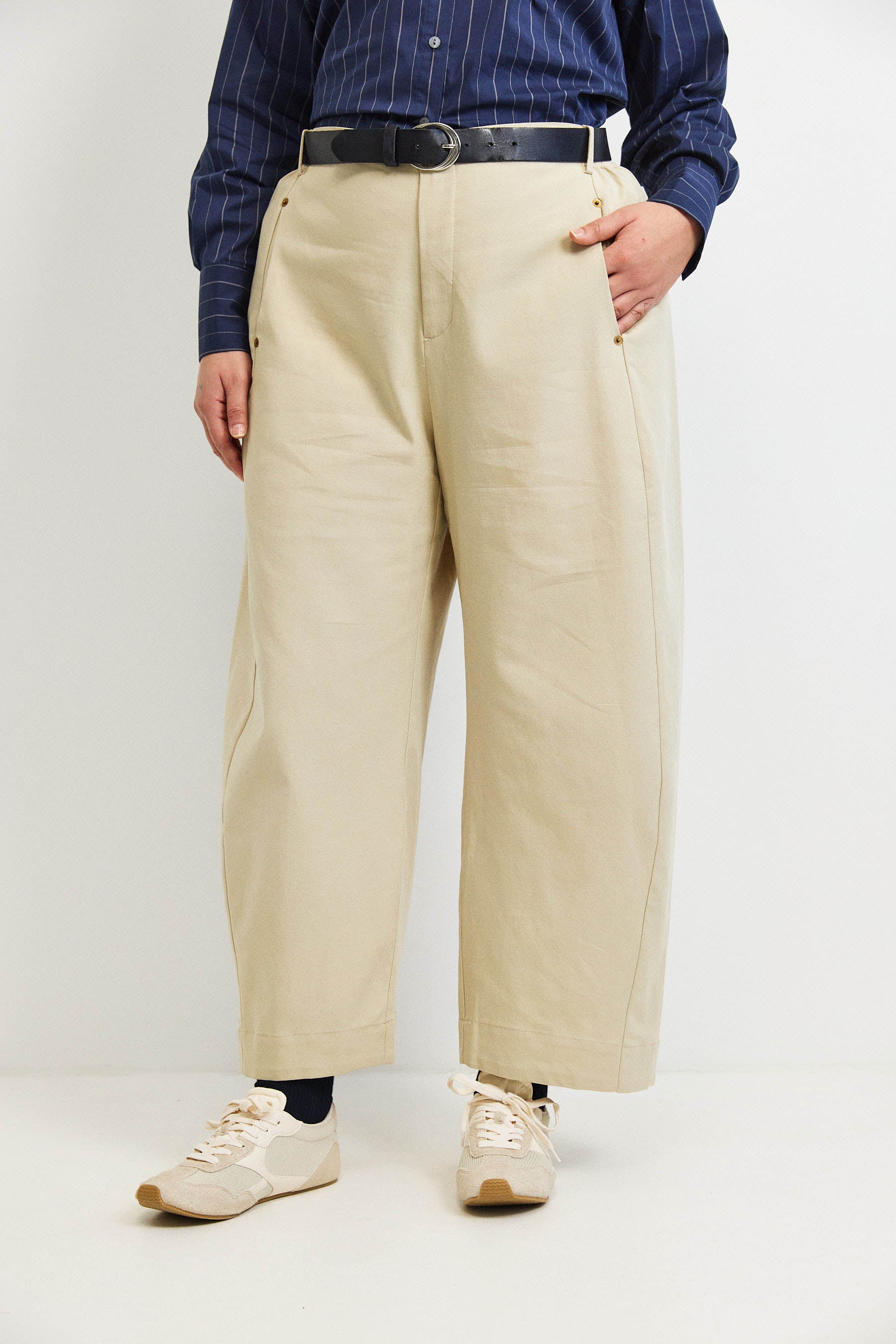 מכנסי ג'סמין דריל אבן