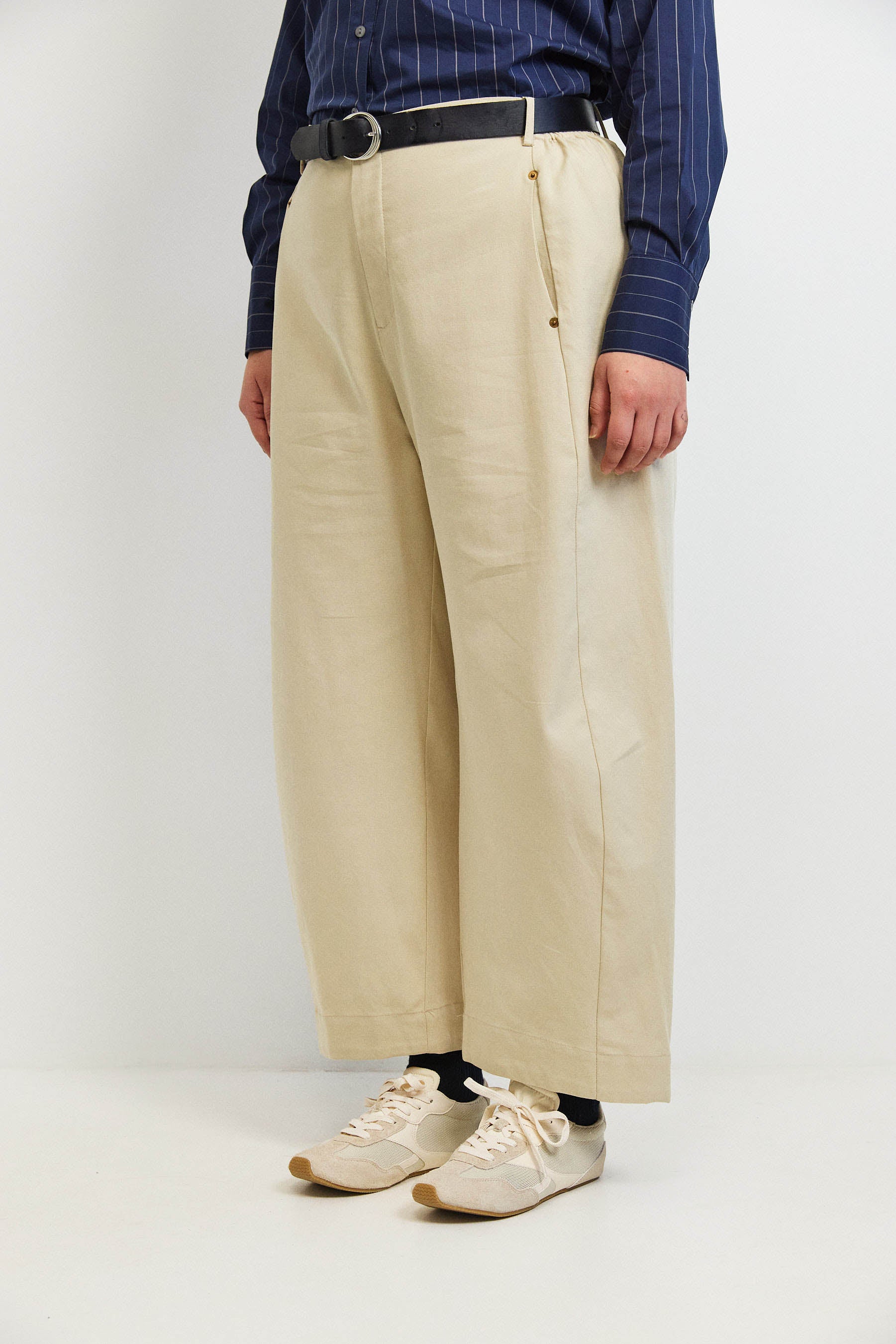 מכנסי ג'סמין דריל אבן