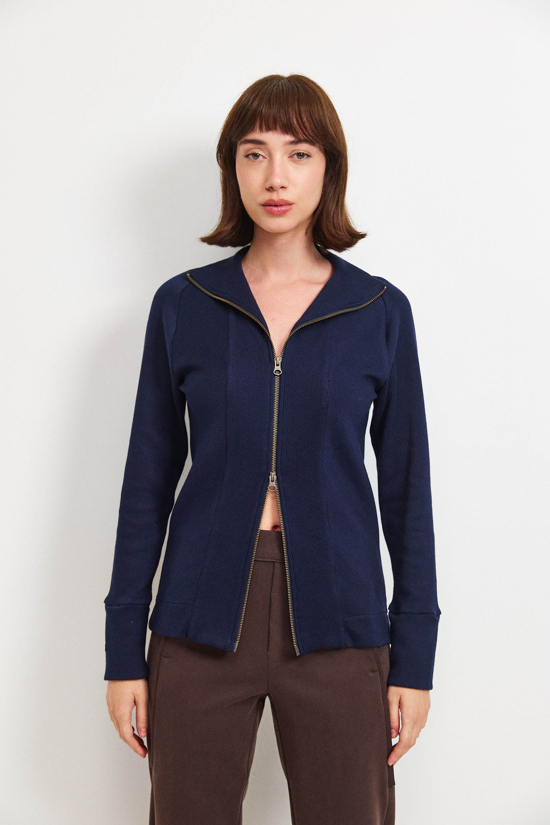 קרדיגן בקי נייבי