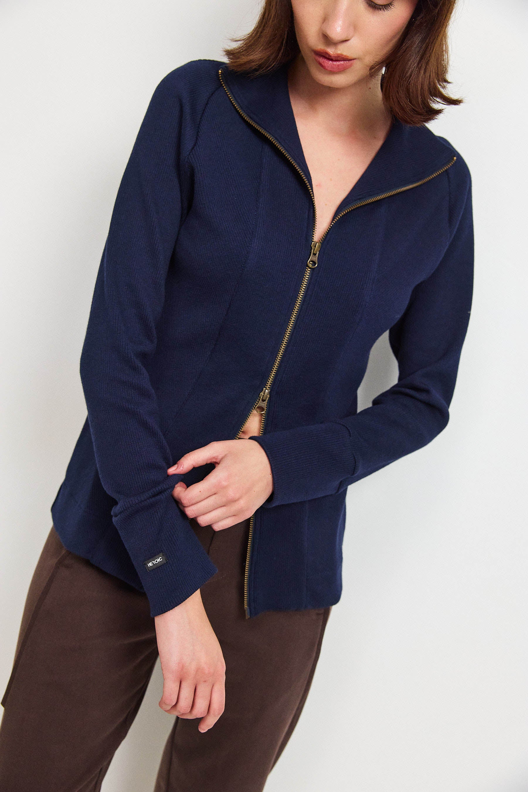 קרדיגן בקי נייבי