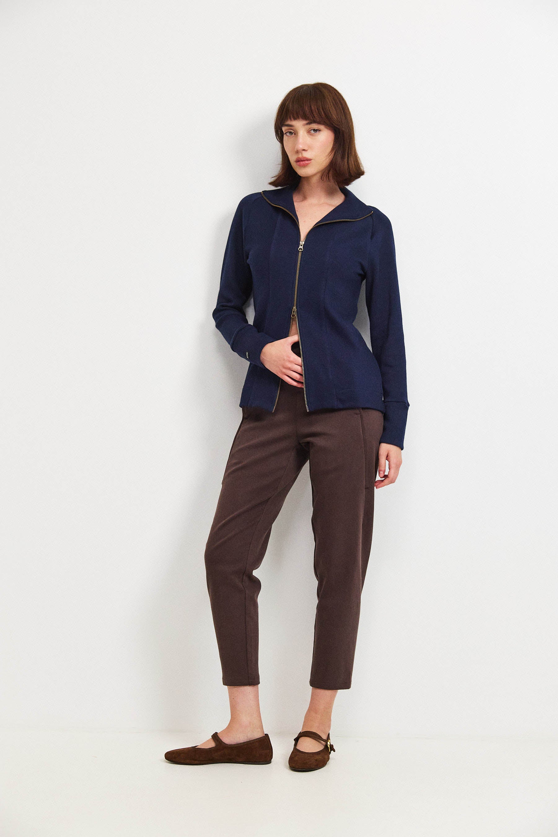 קרדיגן בקי נייבי