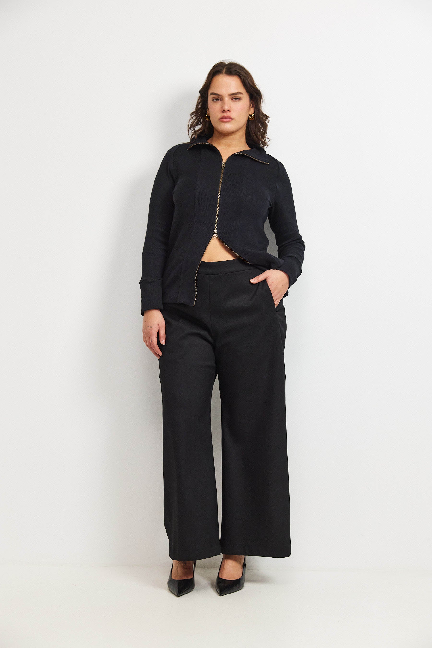 קרדיגן בקי שחור