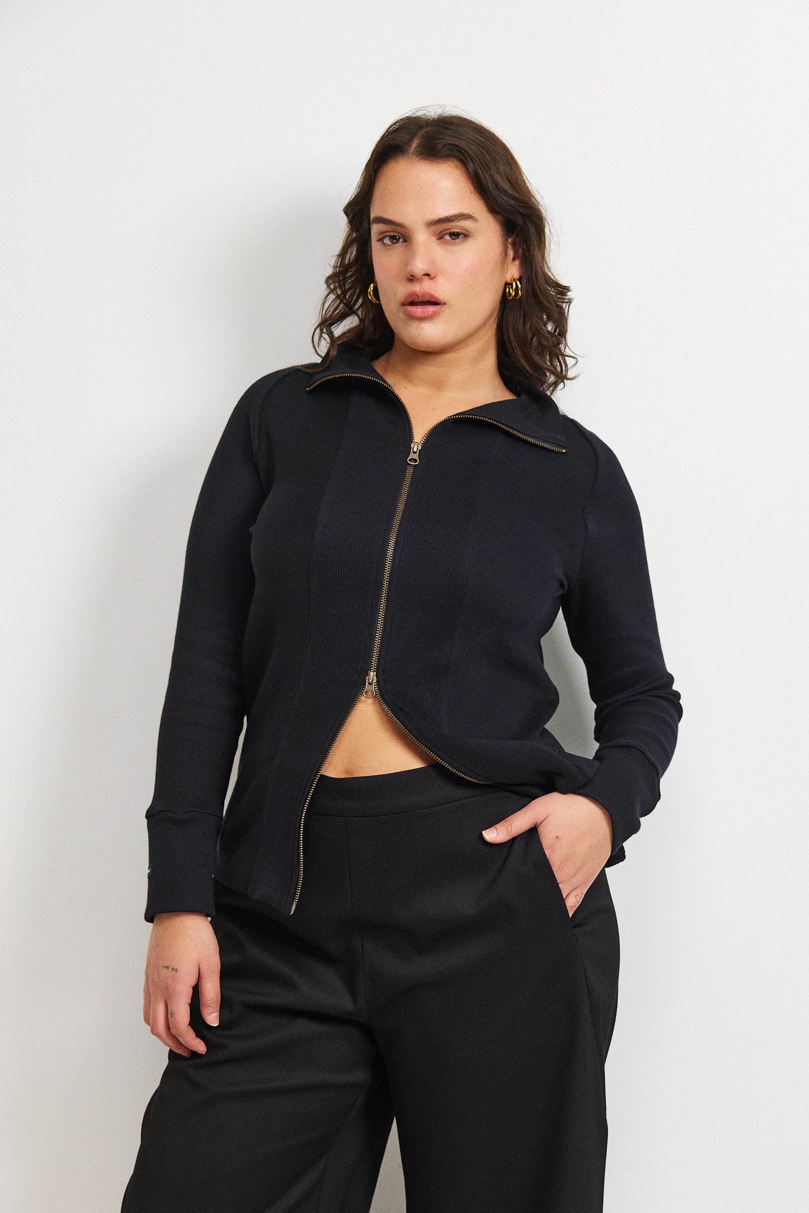 קרדיגן בקי שחור