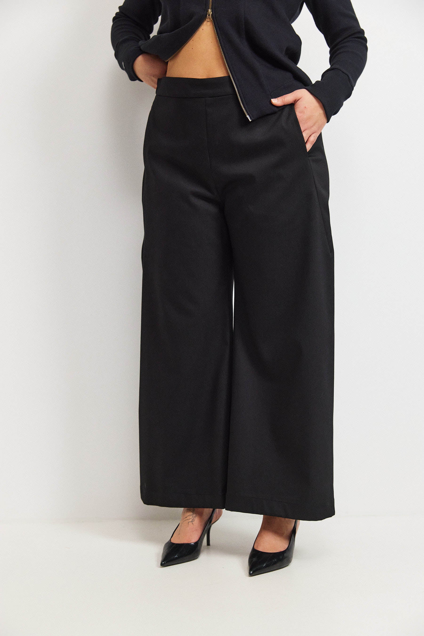 מכנסי הארי טנסל שחור