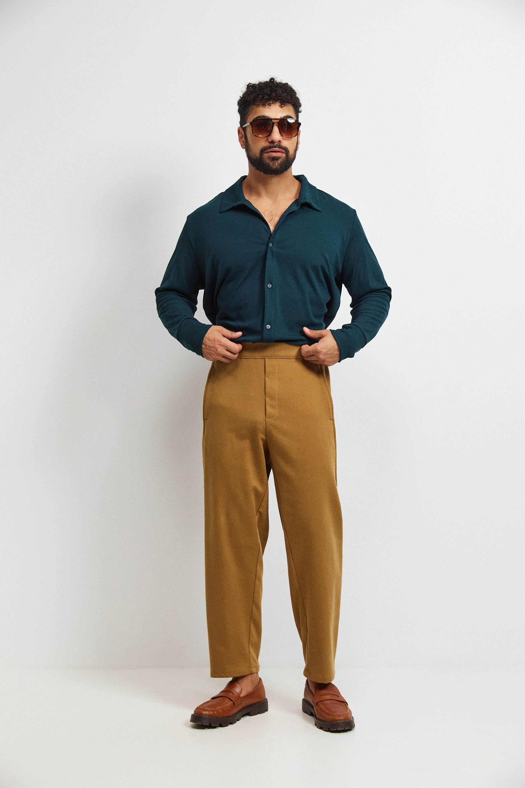 מכנסי מקס קומפורט גבר קאמל