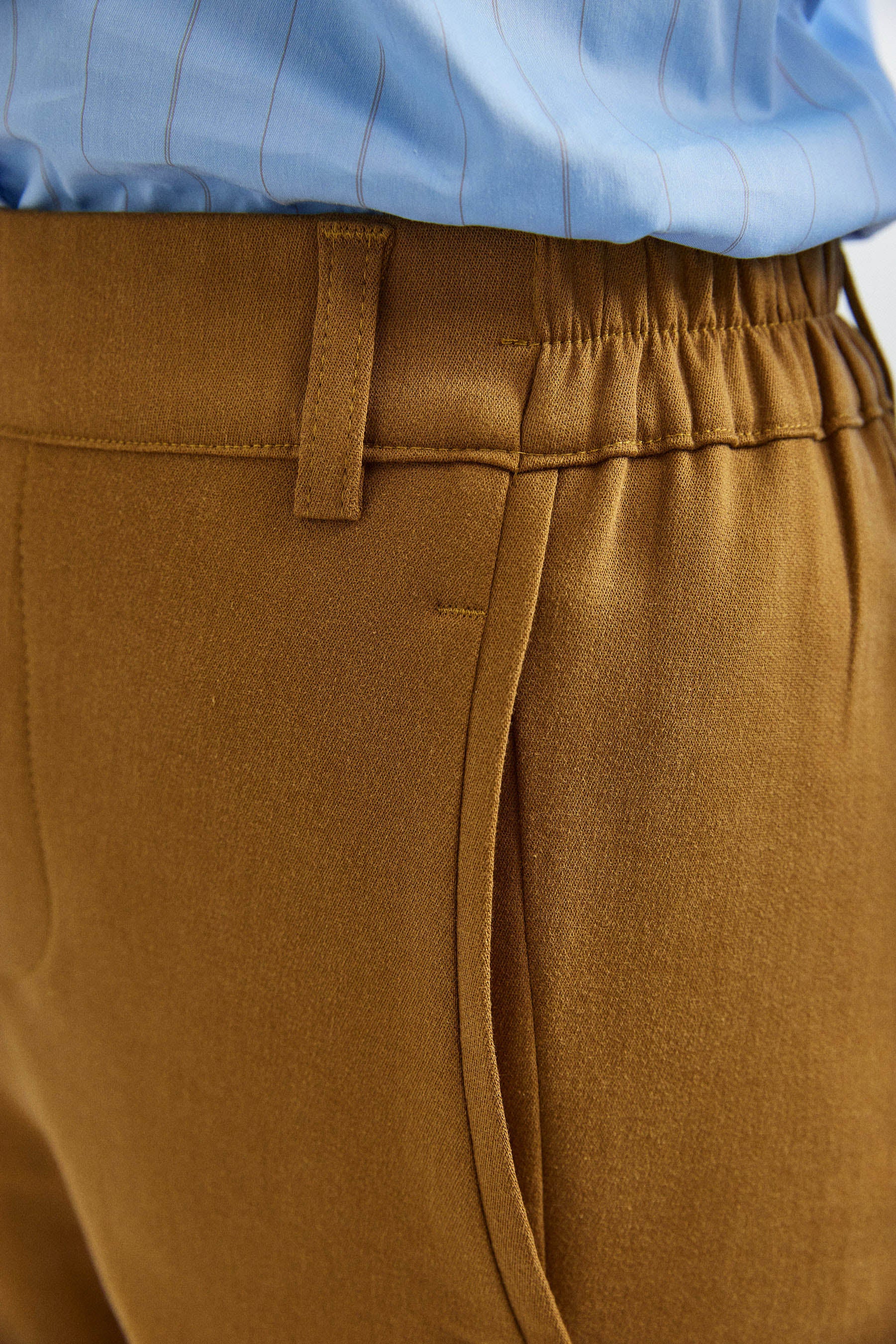 מכנסי מקס קומפורט קאמל