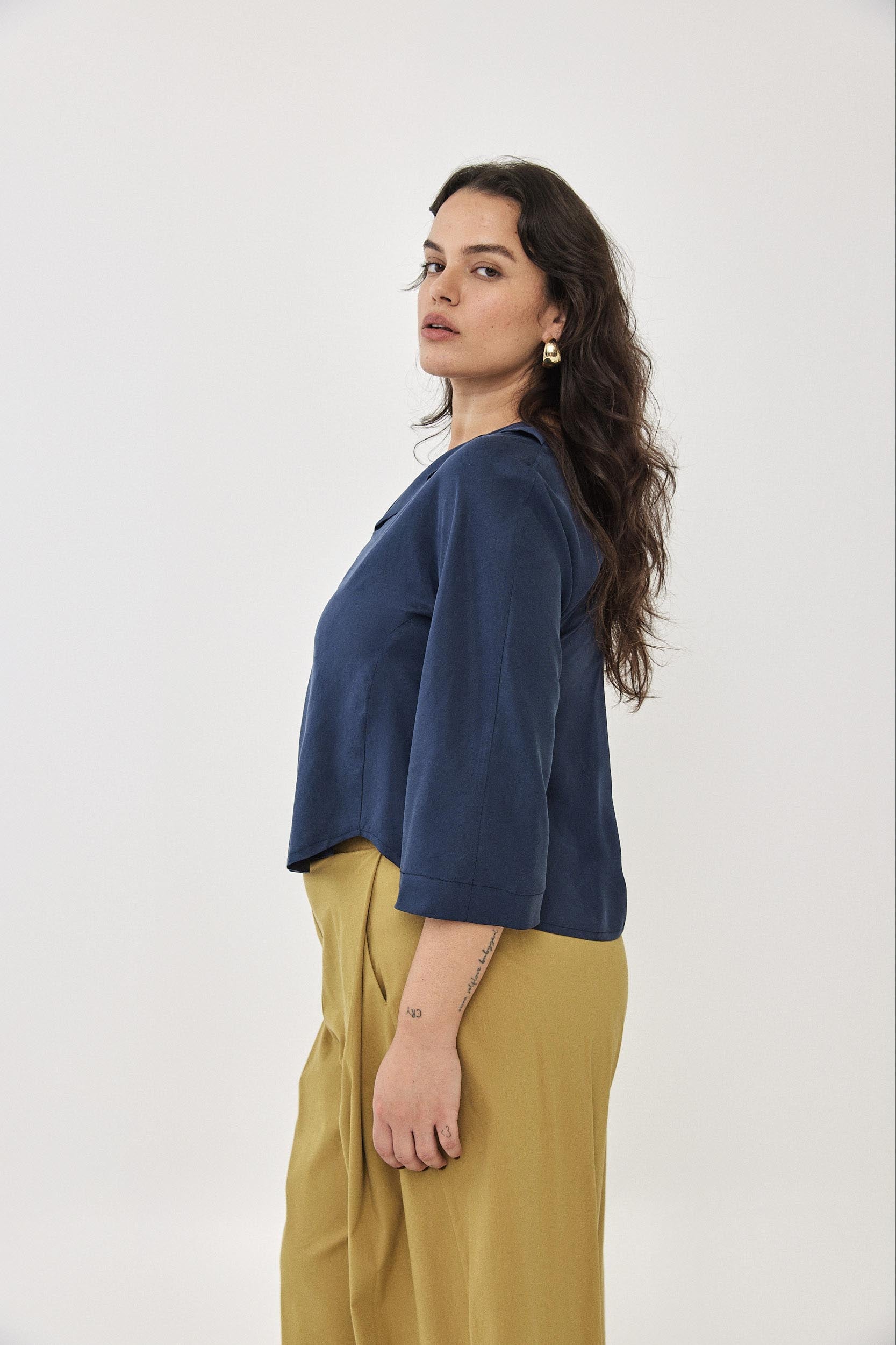 חולצת אלן נייבי