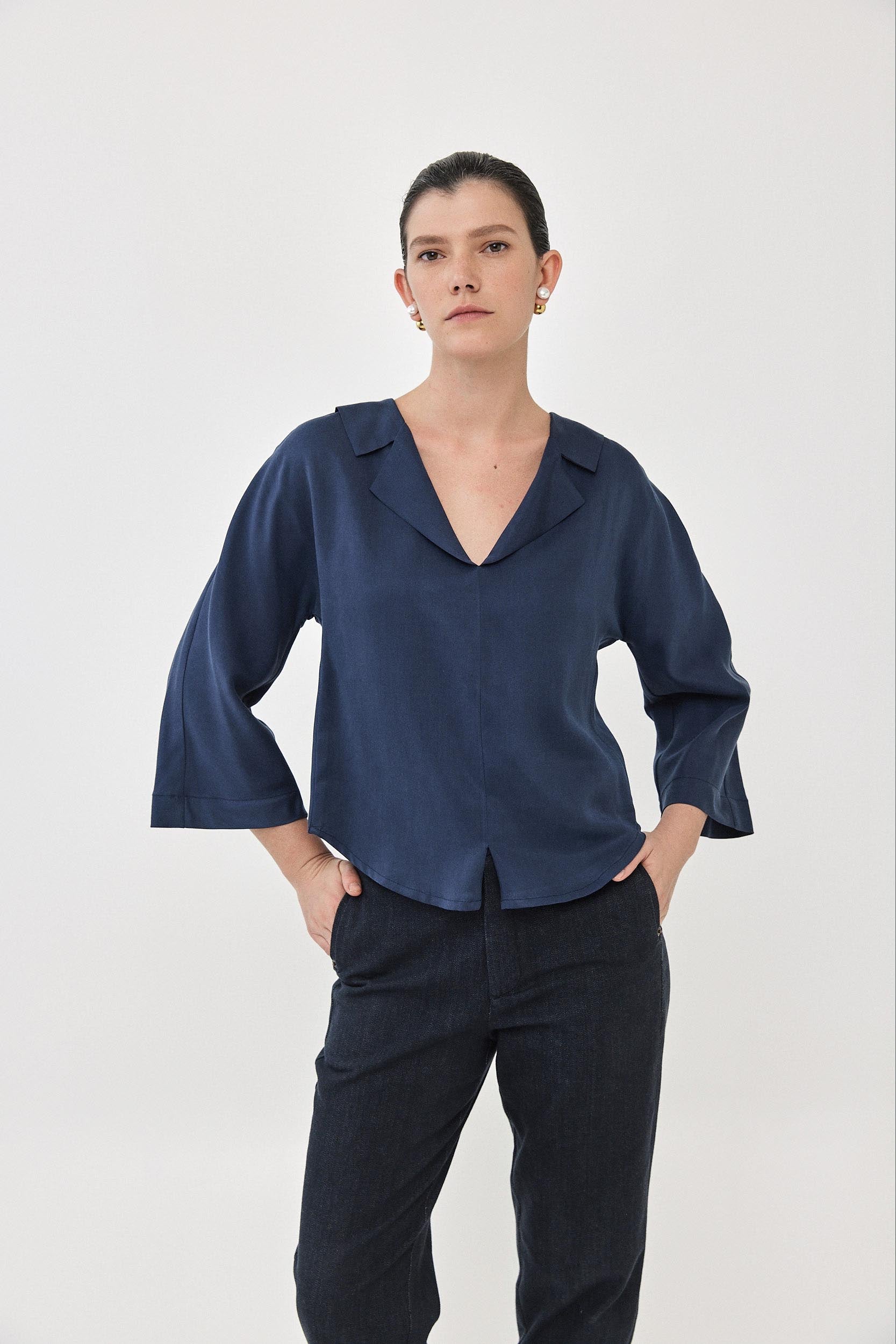 חולצת אלן נייבי