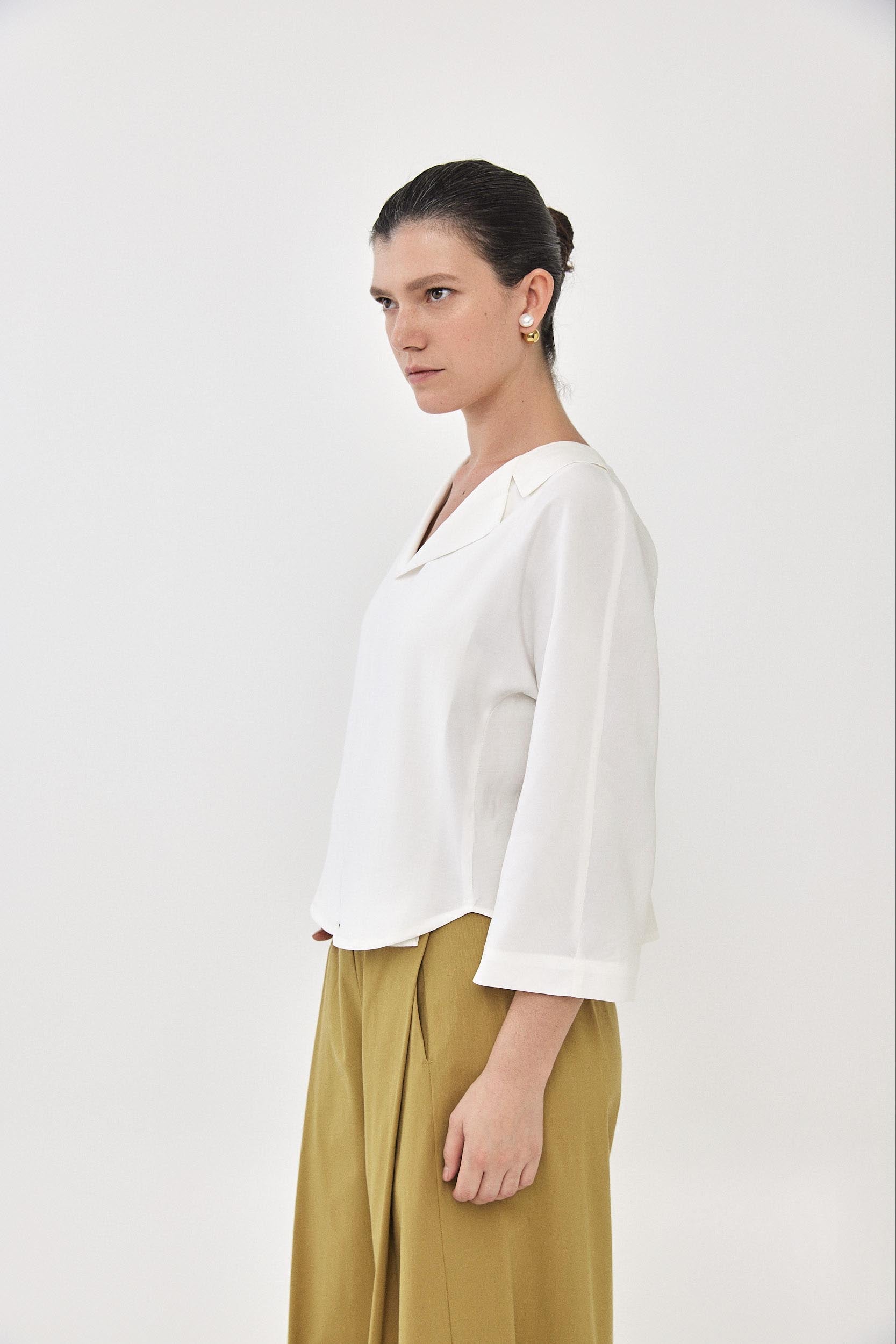 חולצת אלן שמנת