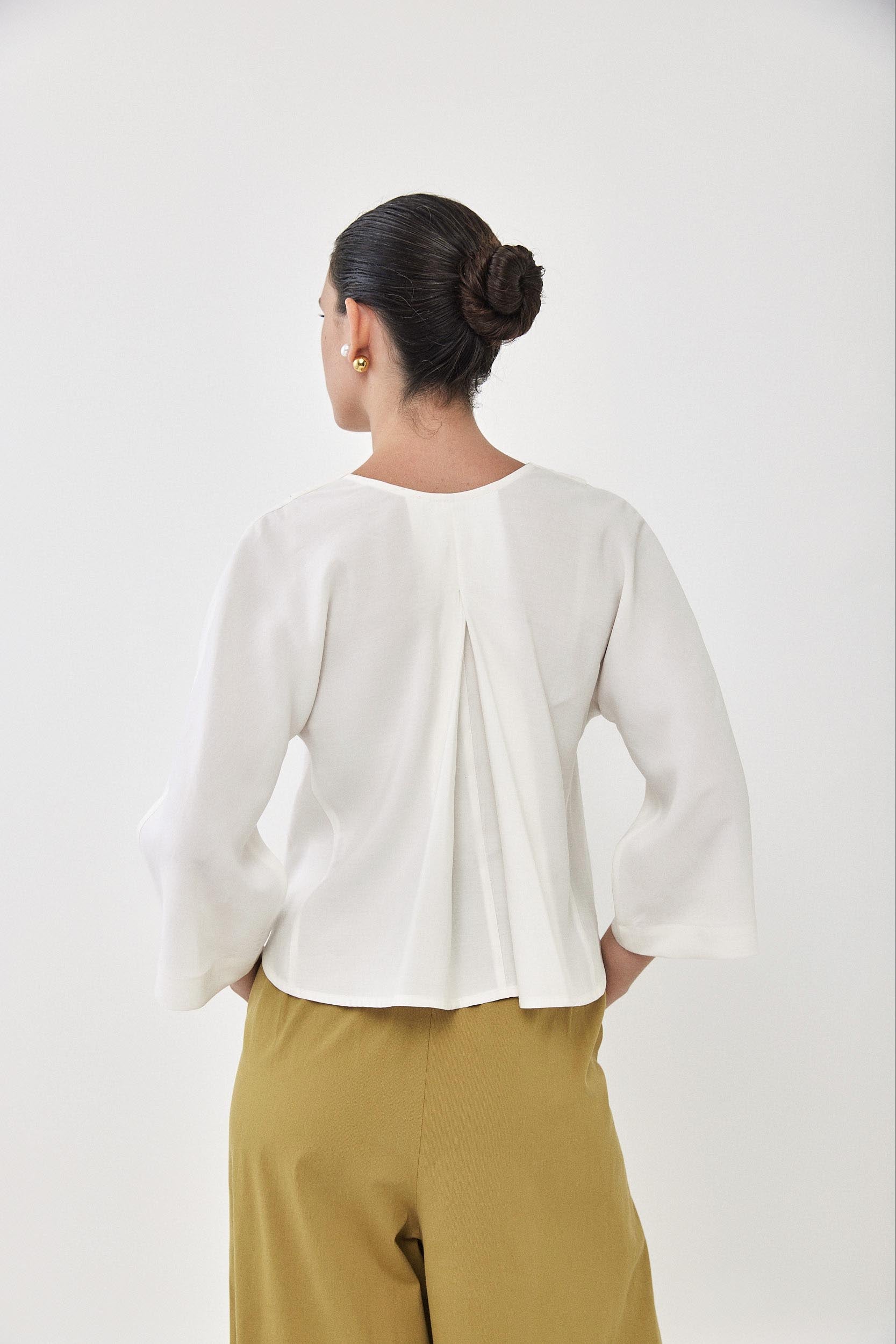 חולצת אלן שמנת