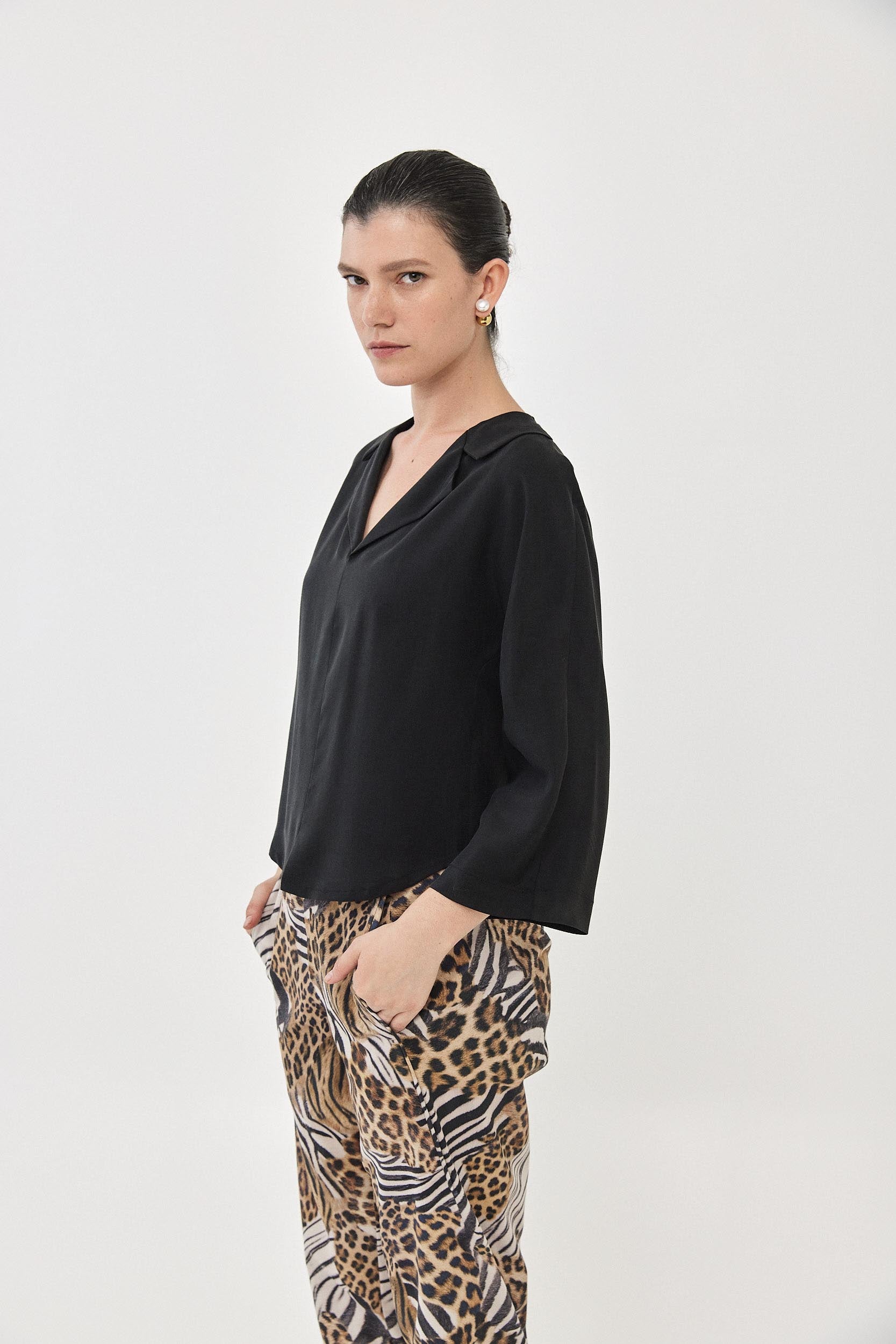 חולצת אלן שחור